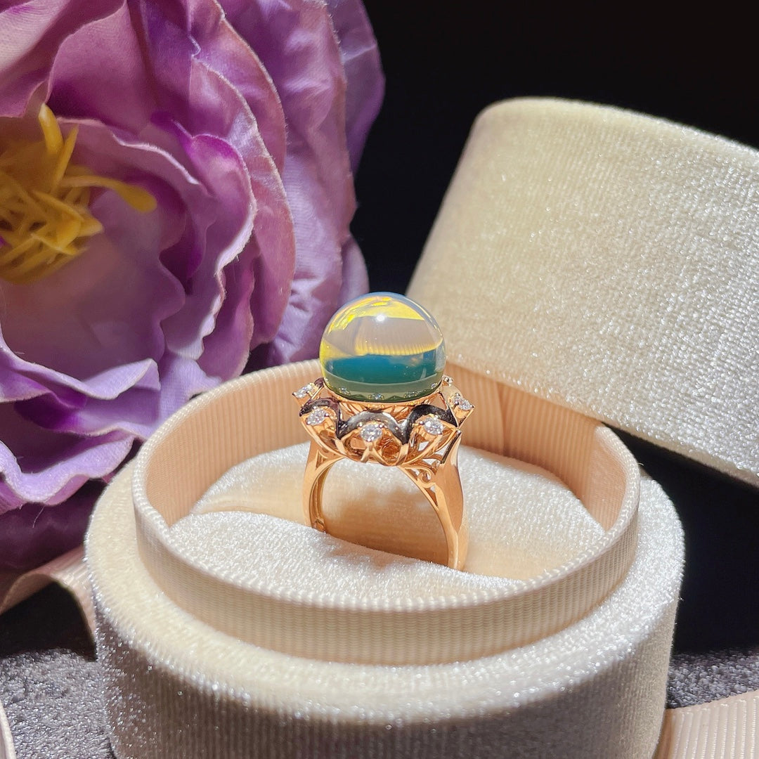 Pendentif en ambre bleu dominicain intégré en or 18 carats - Bijoux uniques pour l'amour