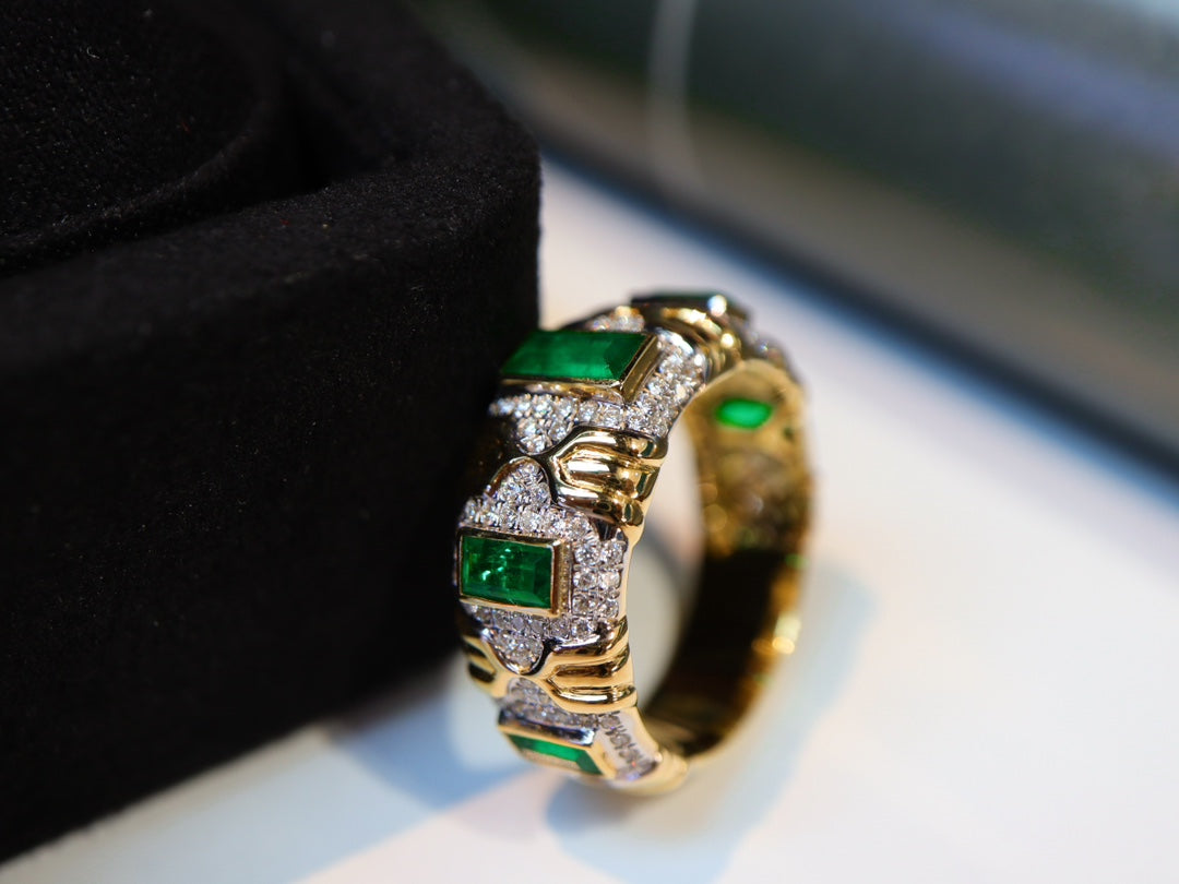 Smaragd-Clusterring im Vintage-Stil – Premium-Schmuckstück