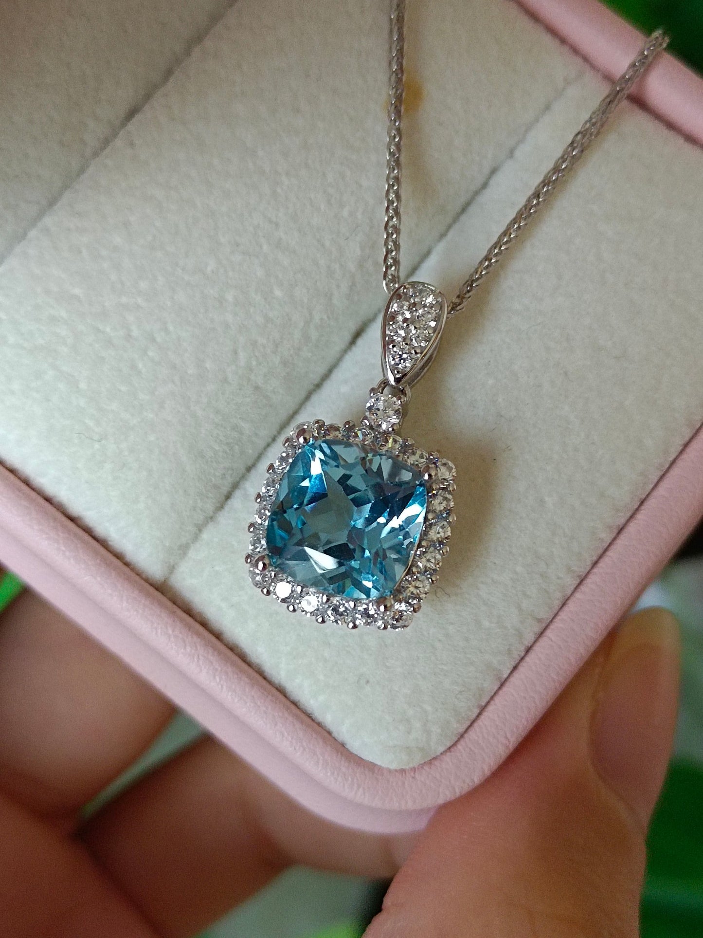 Exquisite Natural Swiss Blue Topaz Pendant - A Jewelry Must-Have
