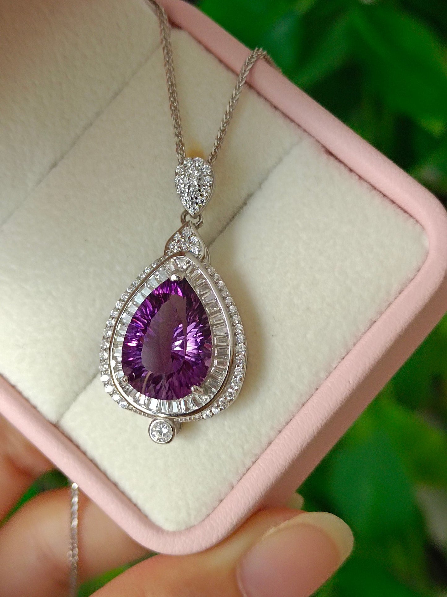 Natural Amethyst Drop Pendant - Exquisite Jewelry for Elegance
