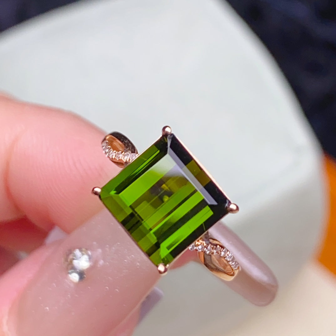 Exquisite 18K Gold Bixbite Ring with Diamond Accent - Elegant Jewelry