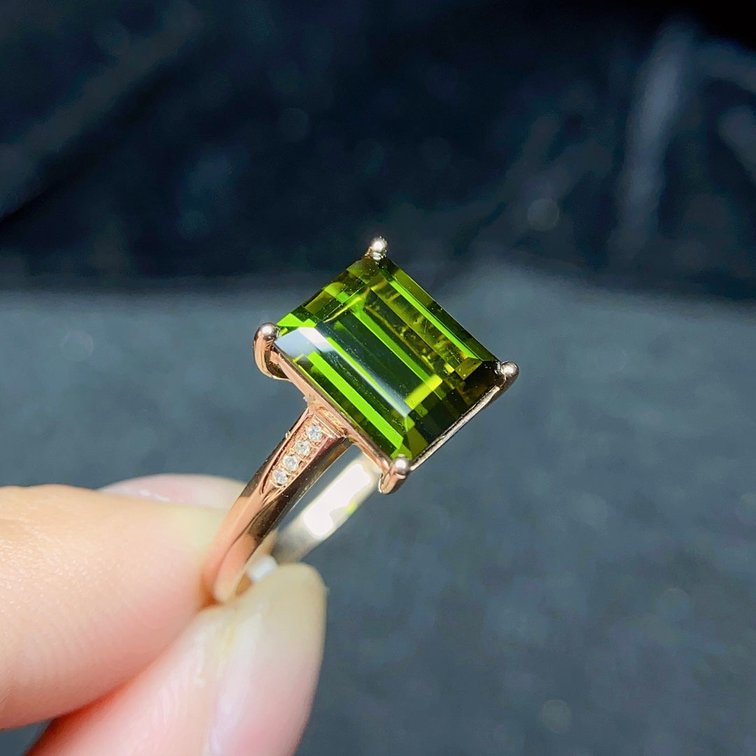 Anillo de Turmalina Natural en Oro de 18K con Detalles de Diamantes - Joyería Exquisita
