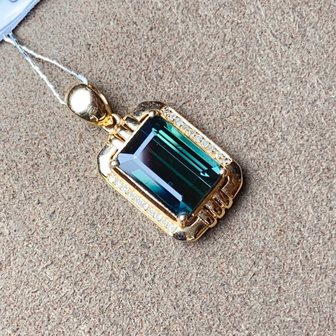 Natural Tourmaline Pendant - Exquisite Jewelry for Elegance
