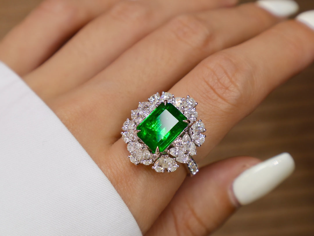 Emerald Jewelry - Magnificent 4.02ct沃顿绿祖母绿戒指