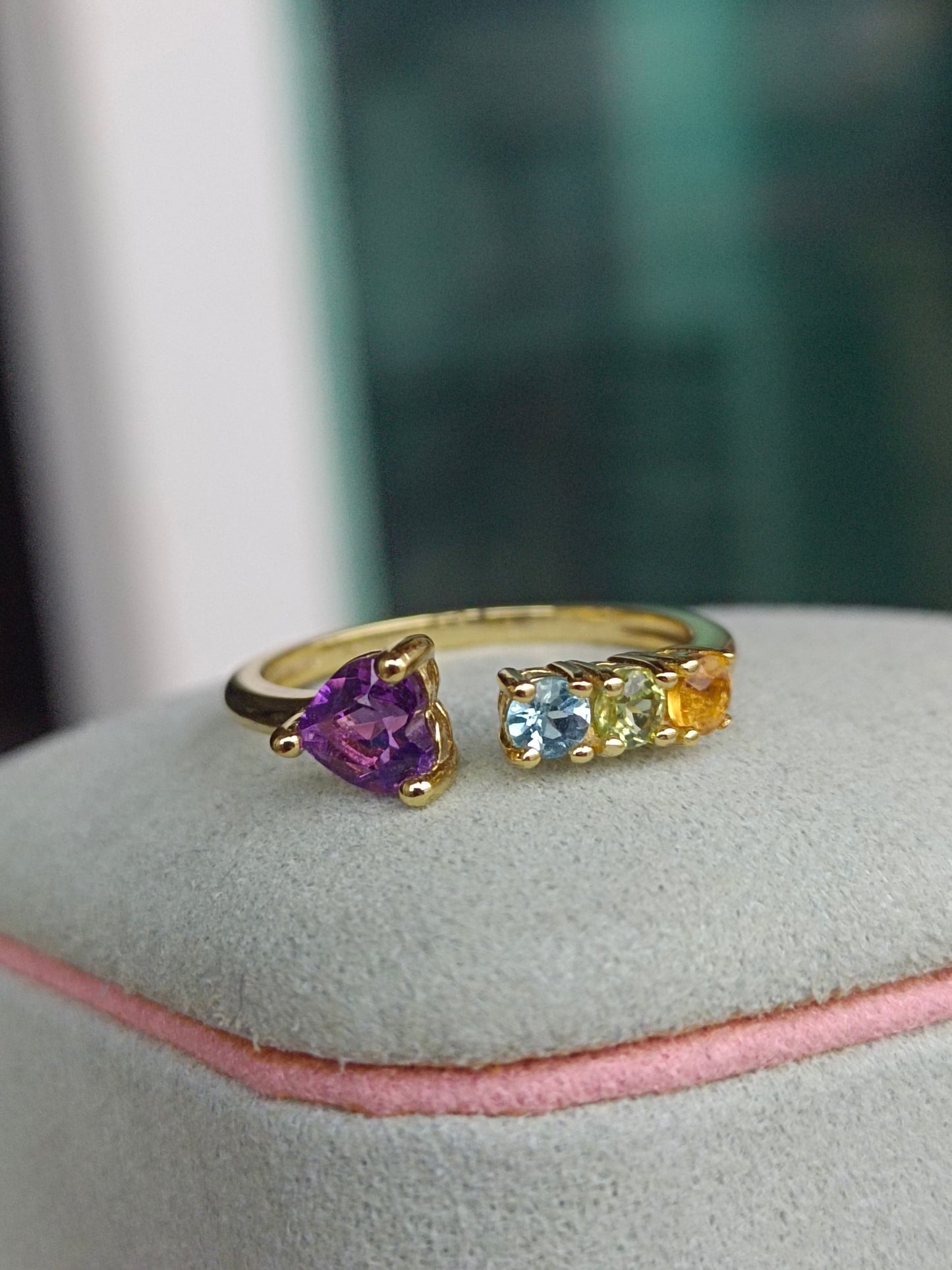 Levende flerfarget Sweet Treasures Ring - utsøkte smykker
