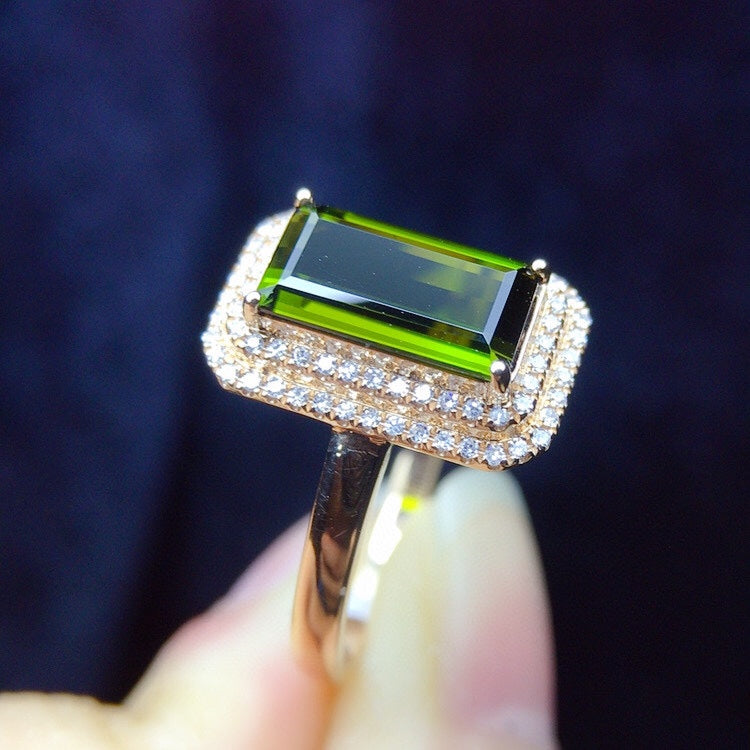 High-End Bixi Ring in 18K Gold with South African Diamonds - A Masterpiece of Jewelry