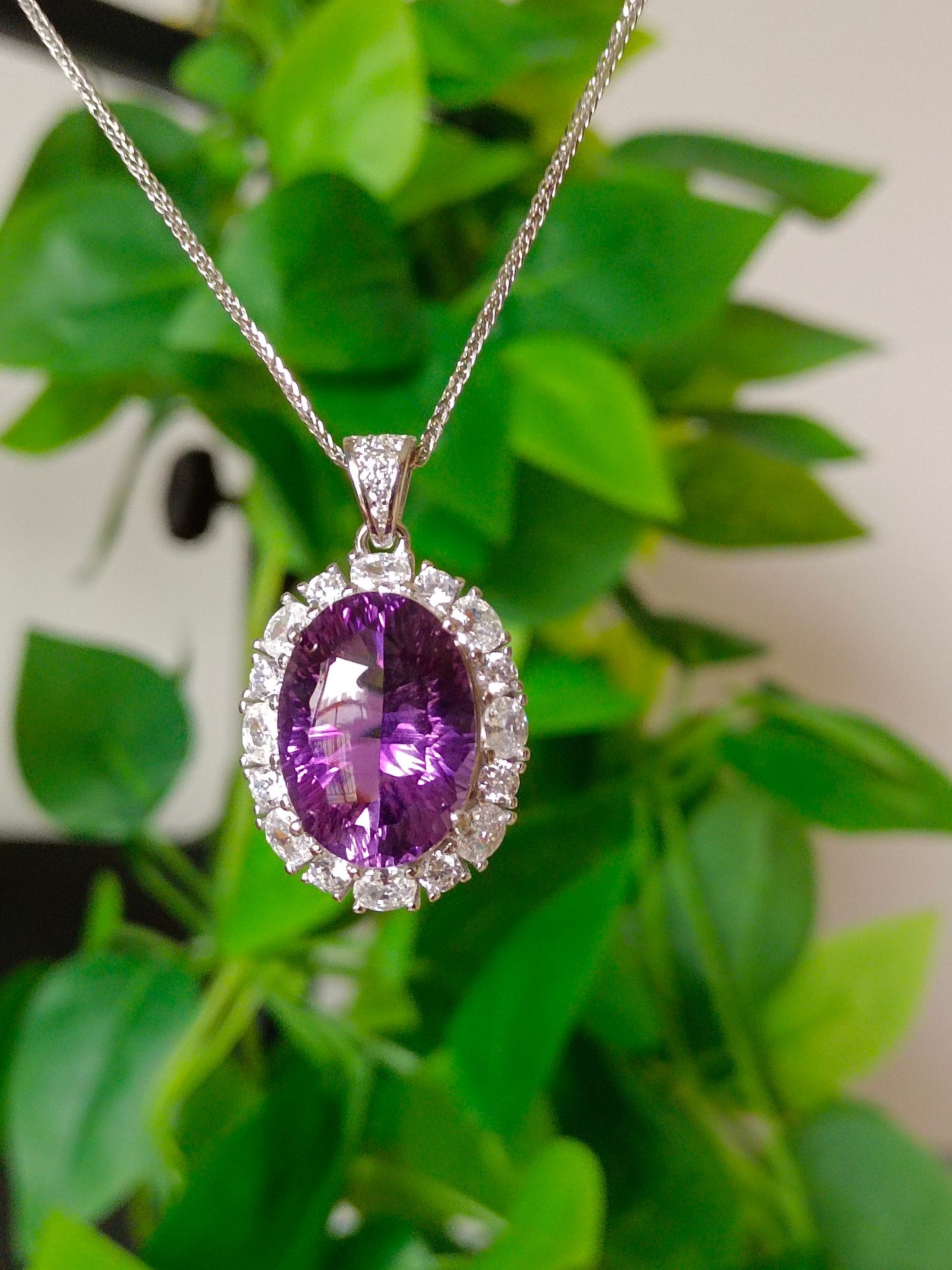 Luxe natuurlijke amethist hanger sieraden met vol vuur en rijke kleuren