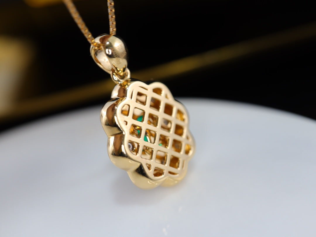 Vintage Panjshir Emerald Pendant Jewelry - A Timeless Treasure