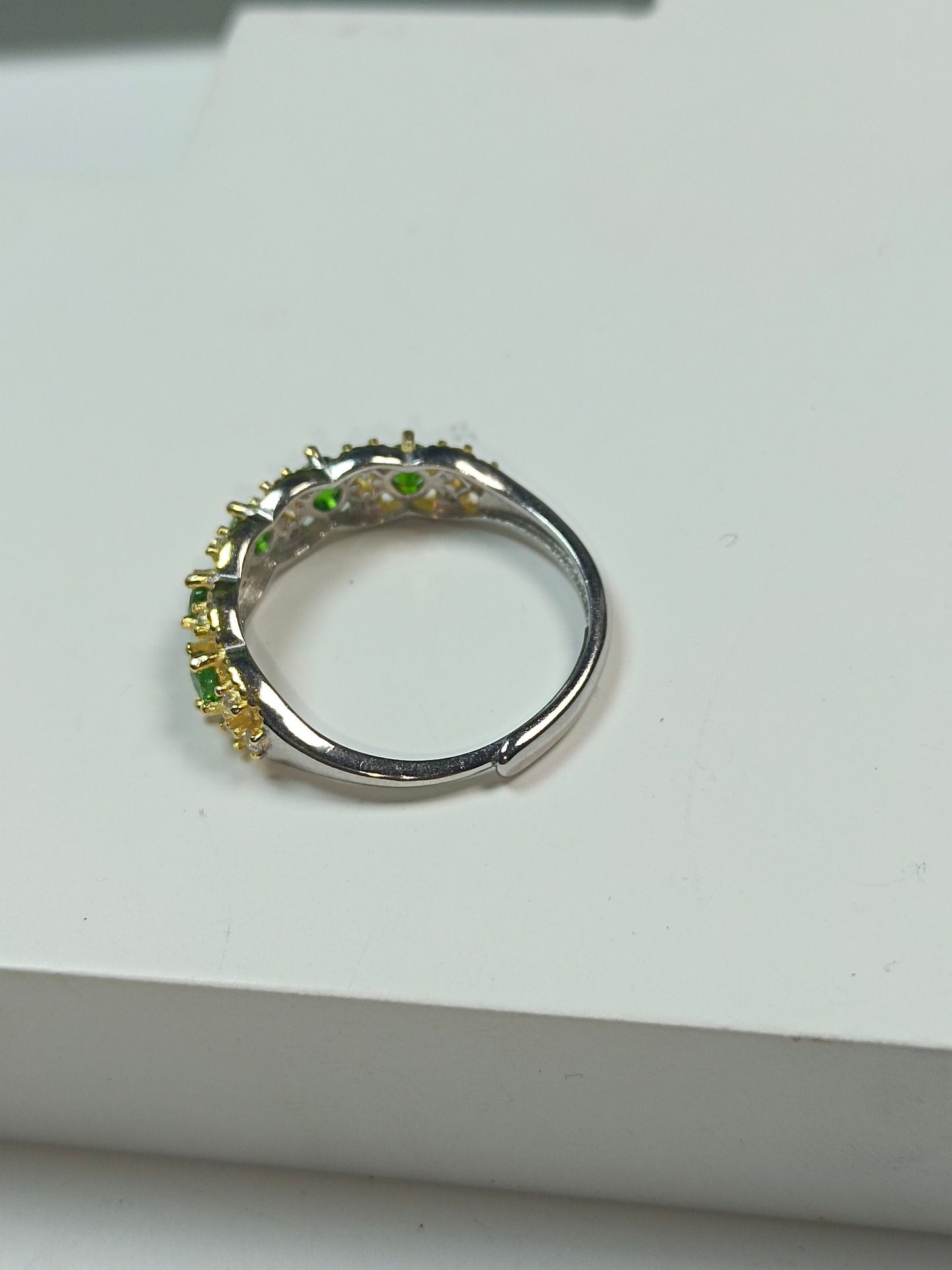 S925 Inel încorporat Diopside Row - Bijuterii elegante și la modă