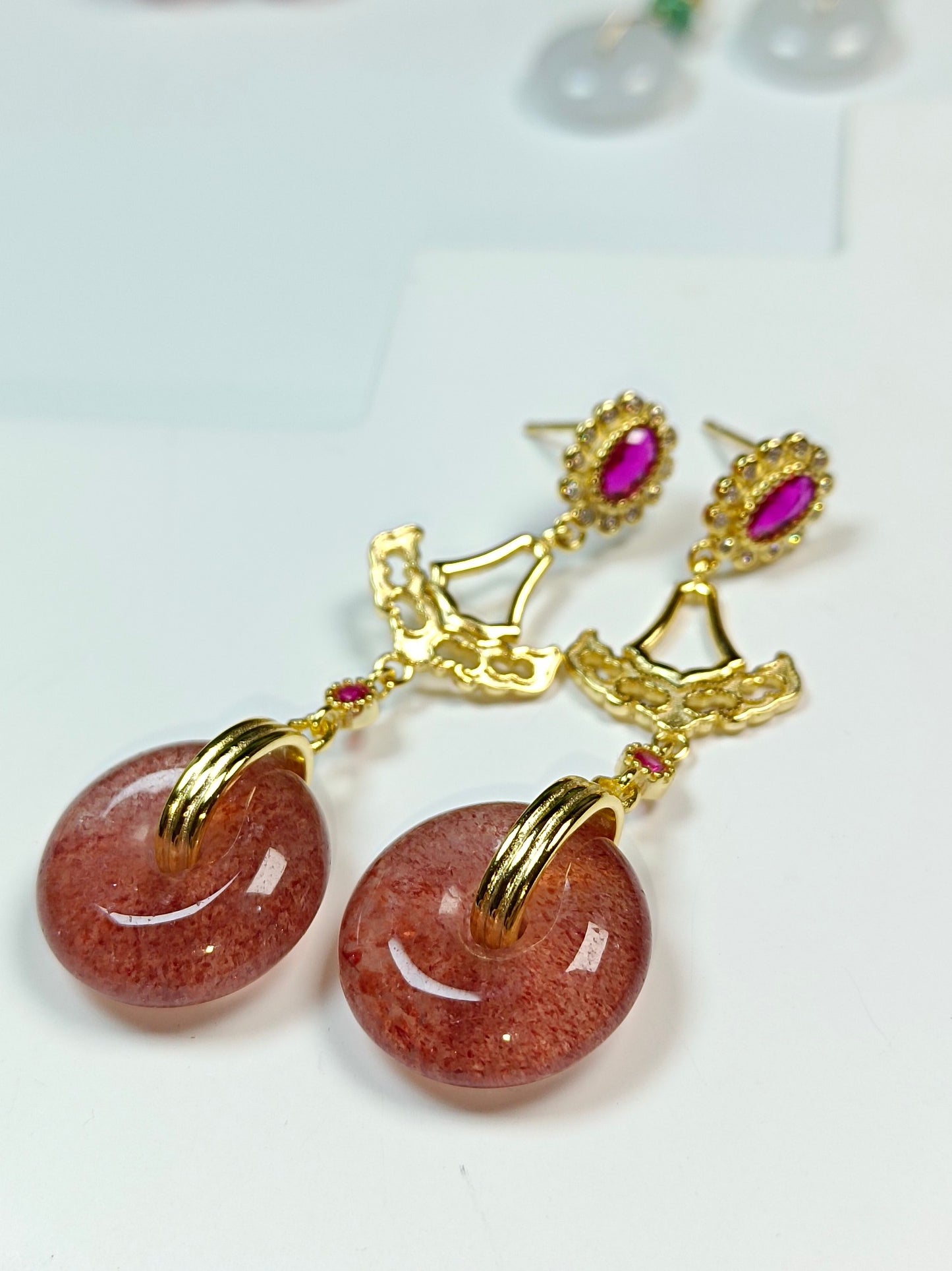 Alkuperäinen muotoilu Natural Strawberry Quartz -turvasolki S925 hopeakorvakorut - klassiset korut