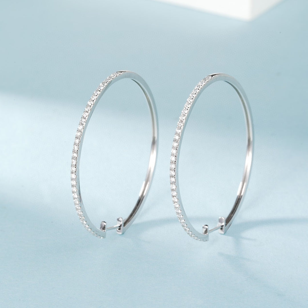 18K Cultured Round Diamond Earring Circle - Luxurious Jewelry Piece