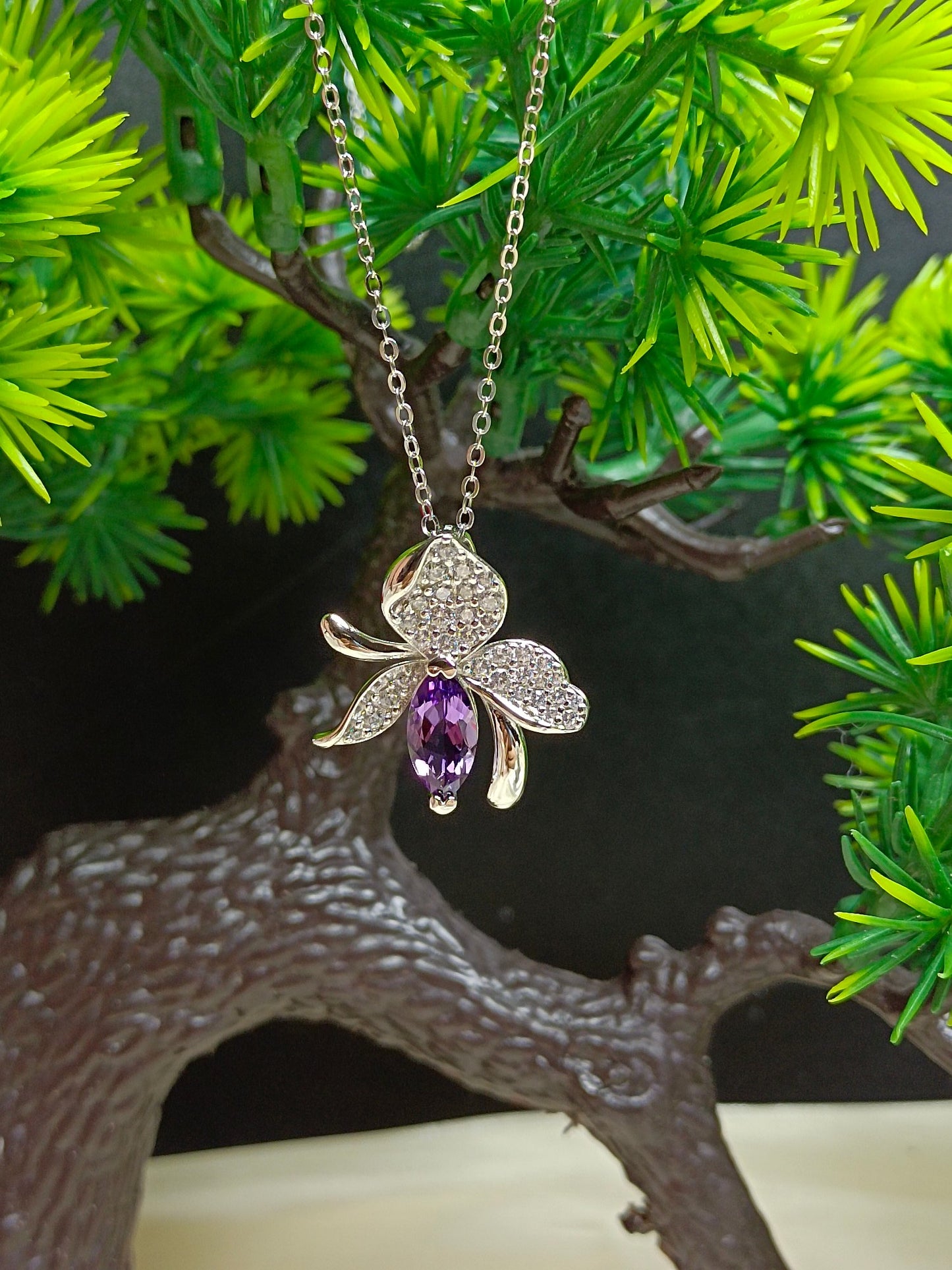 Eleganti gioielli con ciondolo giglio di ametista in argento sterling S925