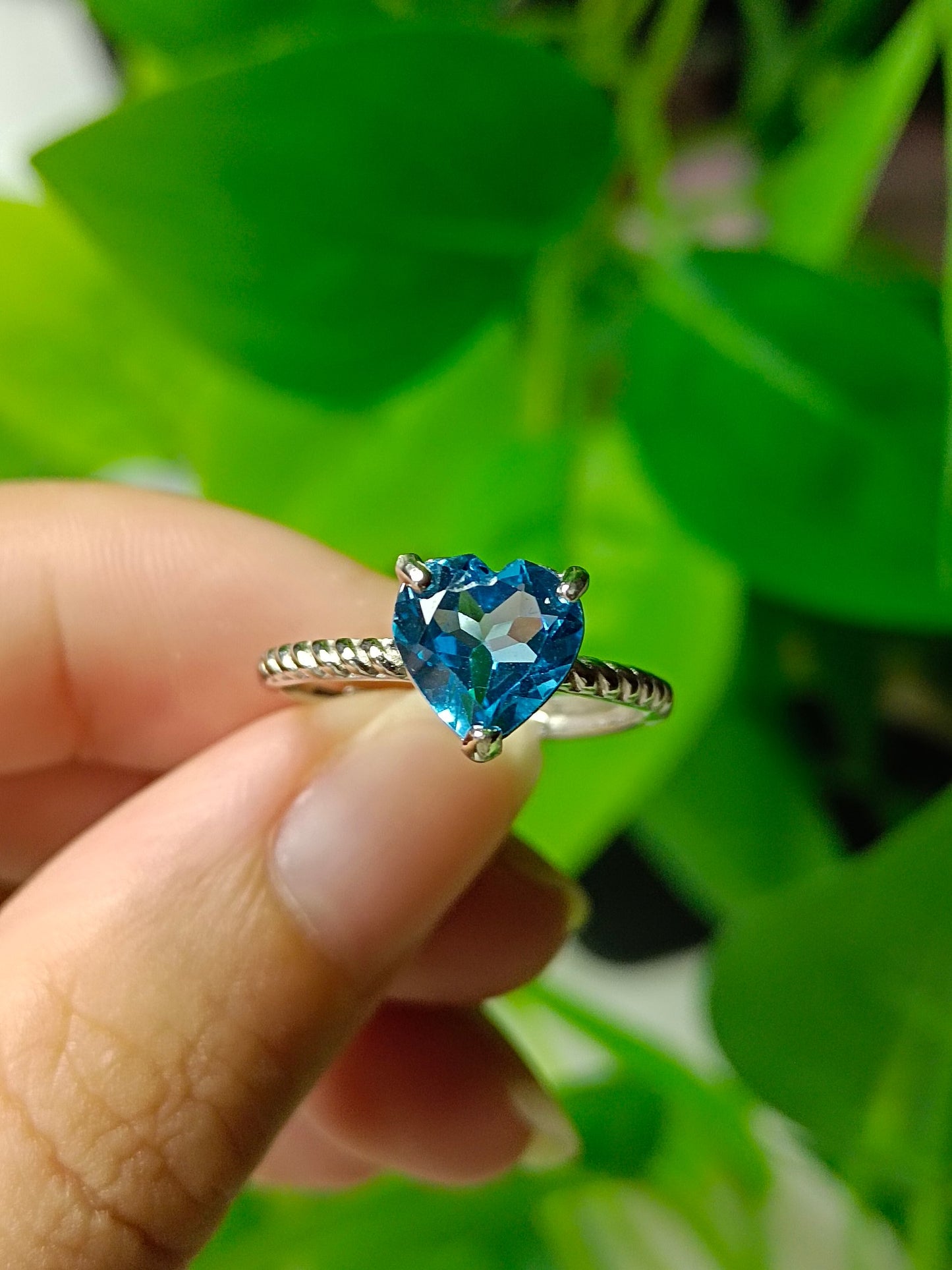 Mystic Blue Topaz Heart Ring - Premium Swiss Quality smykker