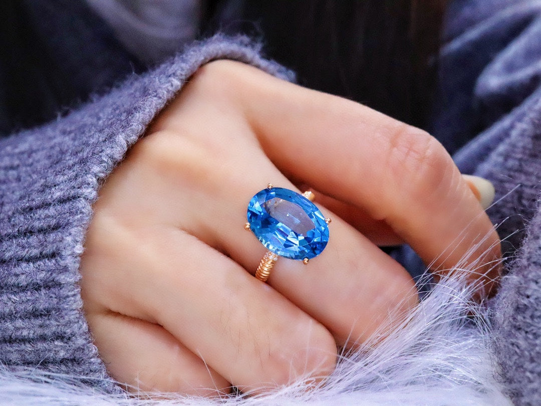 November Birthstone: Natural Topaz Ring - A Symbol of Wisdom and Courage