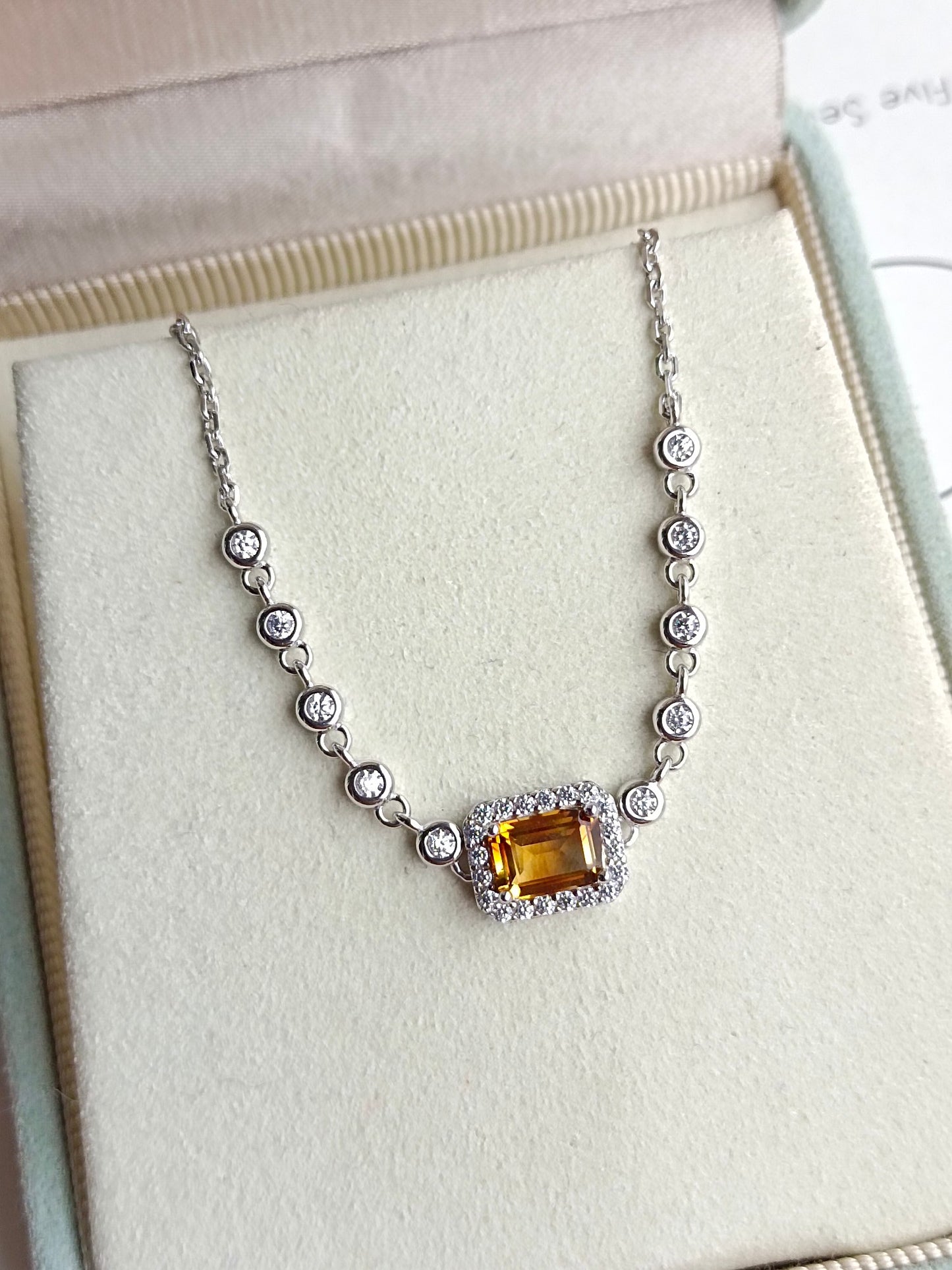 Natural Vivid Yellow Citrine Armband - Utsökta smycken för elegans