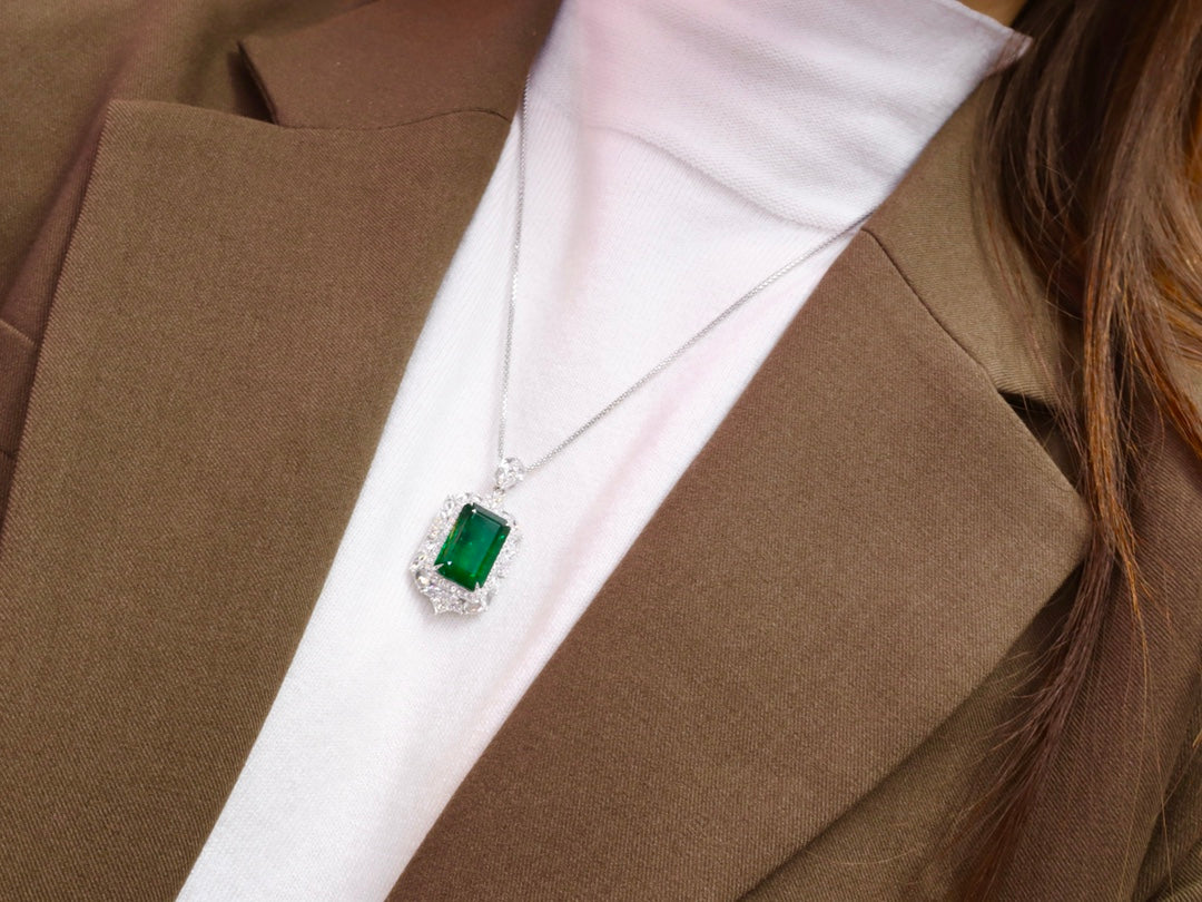 Emerald Pendant Jewelry - Magnificent 12.68ct Muzo Vivid Green Emerald