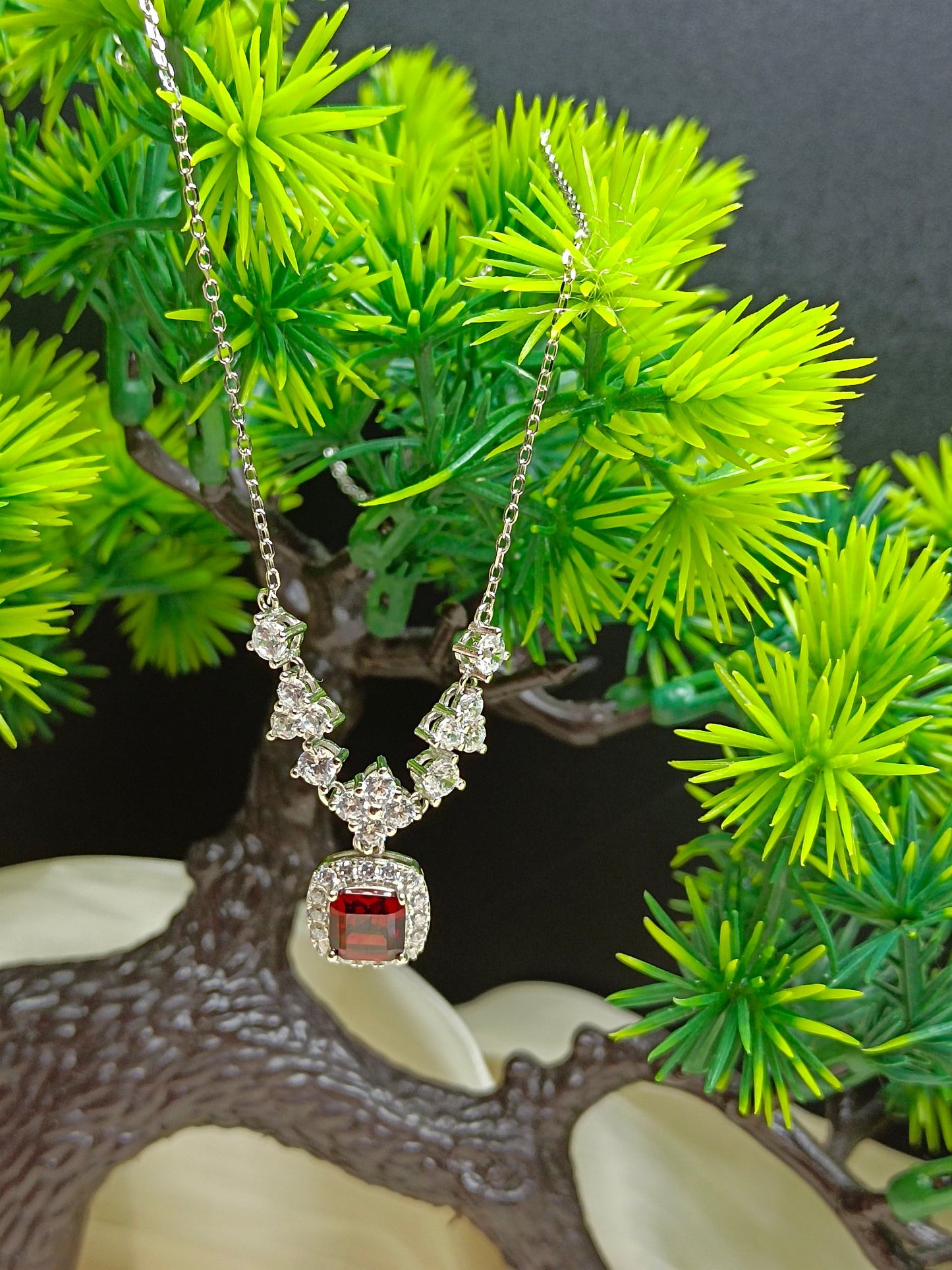 Collier élégant avec pendentif carré en grenat en argent sterling S925, artisanat en or 18 carats, bijoux uniques