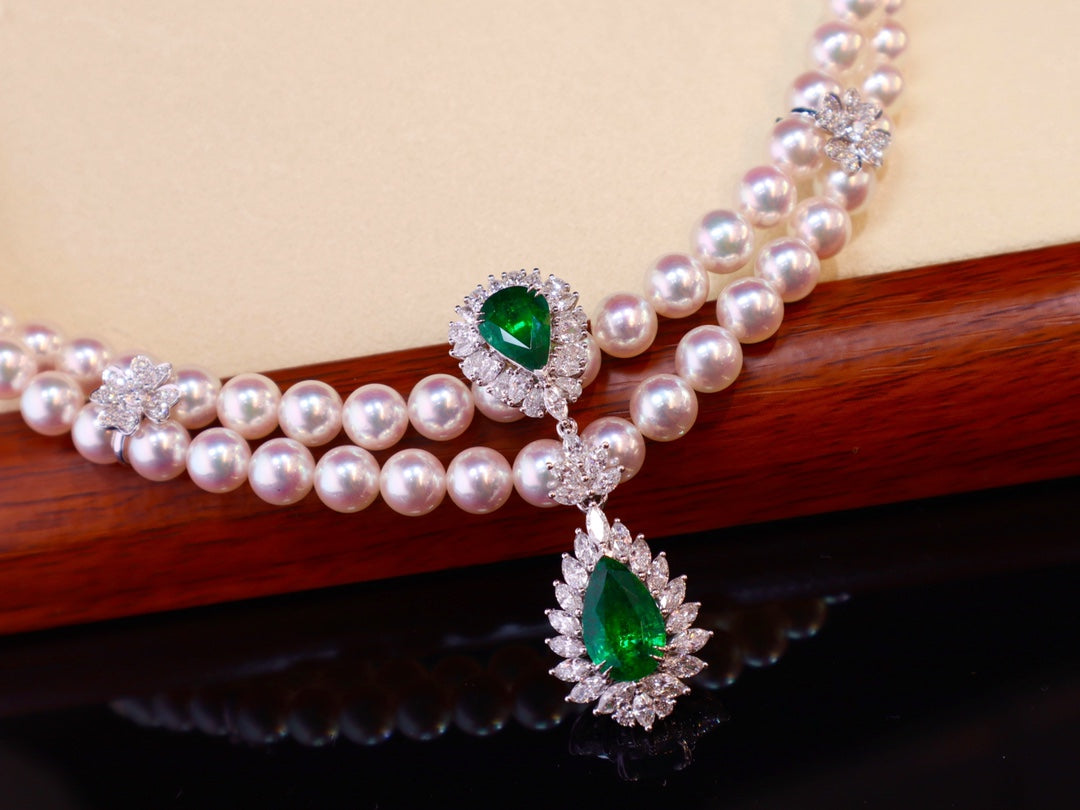 Luxury High-End Jewelry: Heavenly Pearl and Emerald Evening Dress Chain
