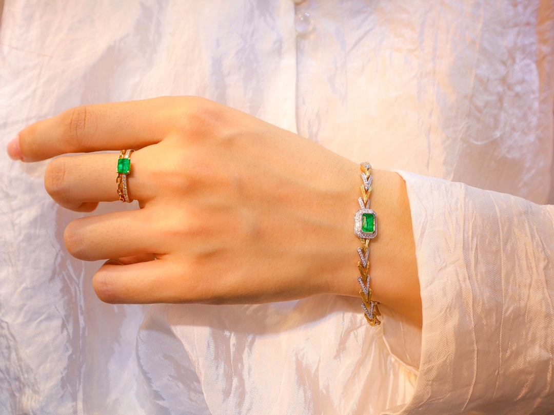 Smaragdgrünes Armband – Zeitlose Eleganz im Schmuck