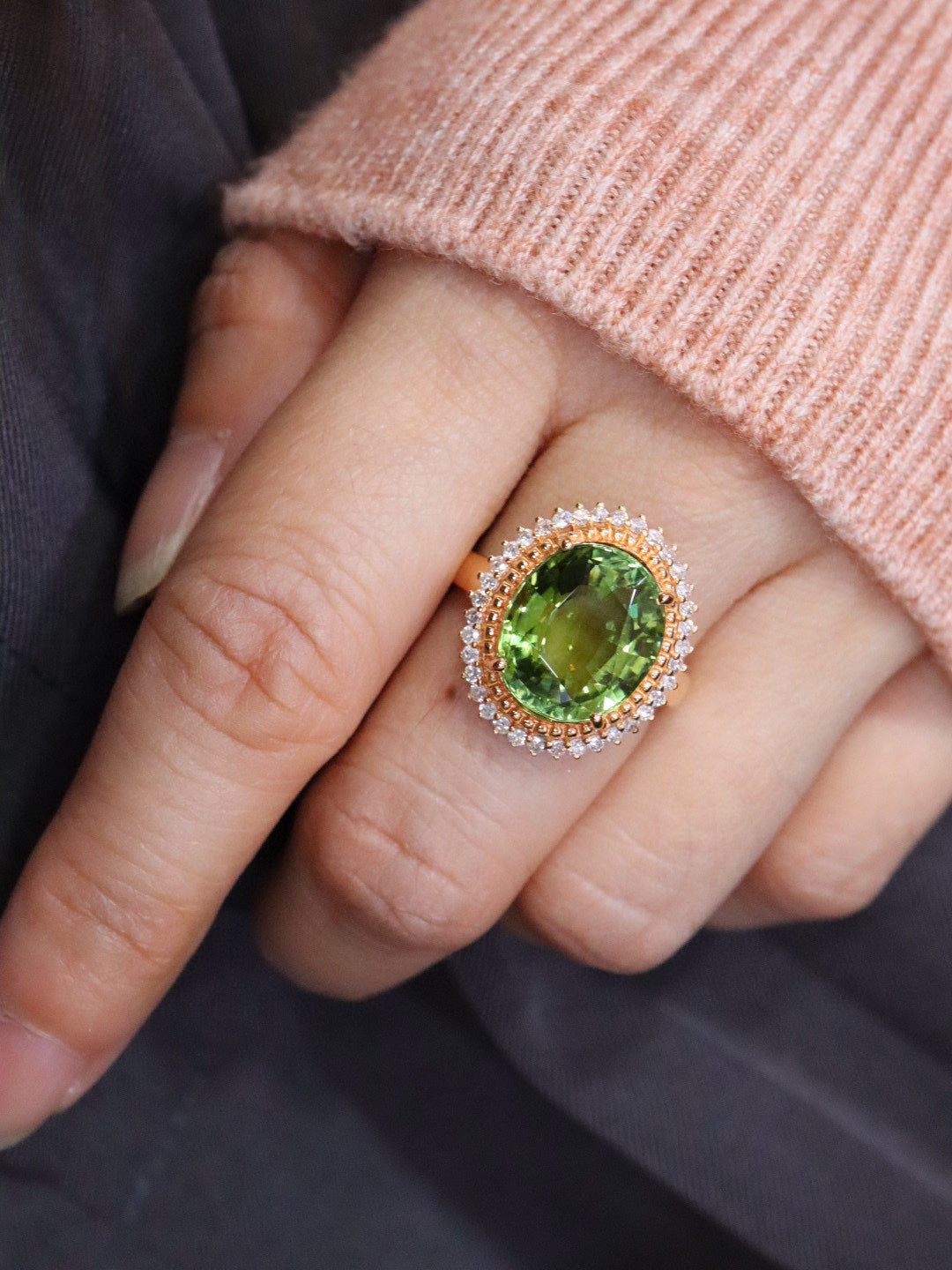 Luxuriöser individueller Schmuck: Exquisites Set aus Ring und Halskette aus natürlichem Turmalin