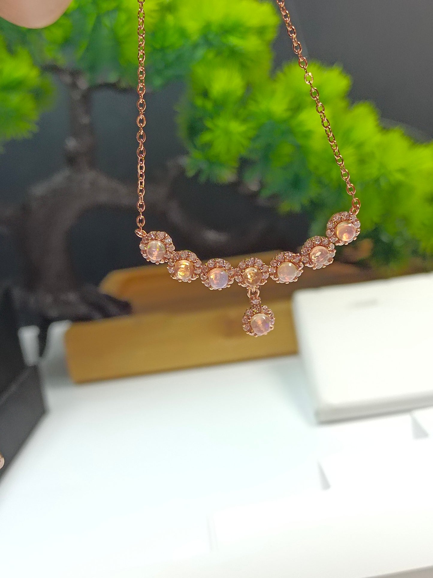 Colier de opal încorporat din argint S925 - stil zâmbitor, design minoritar cu bijuterii de lux