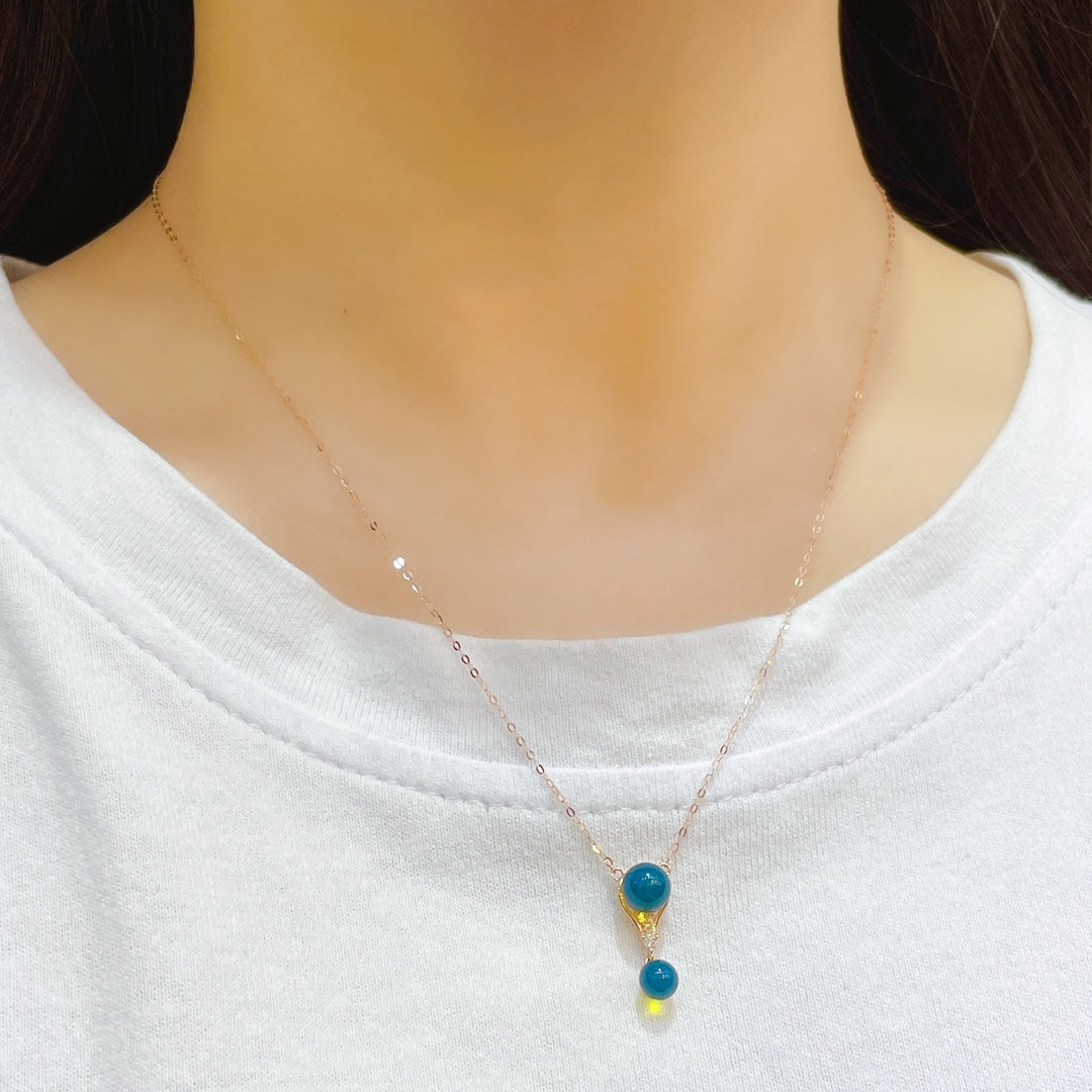 Noua sosire: Pandantiv cu chihlimbar albastru dominican încorporat în aur de 18k - bijuterii rafinate