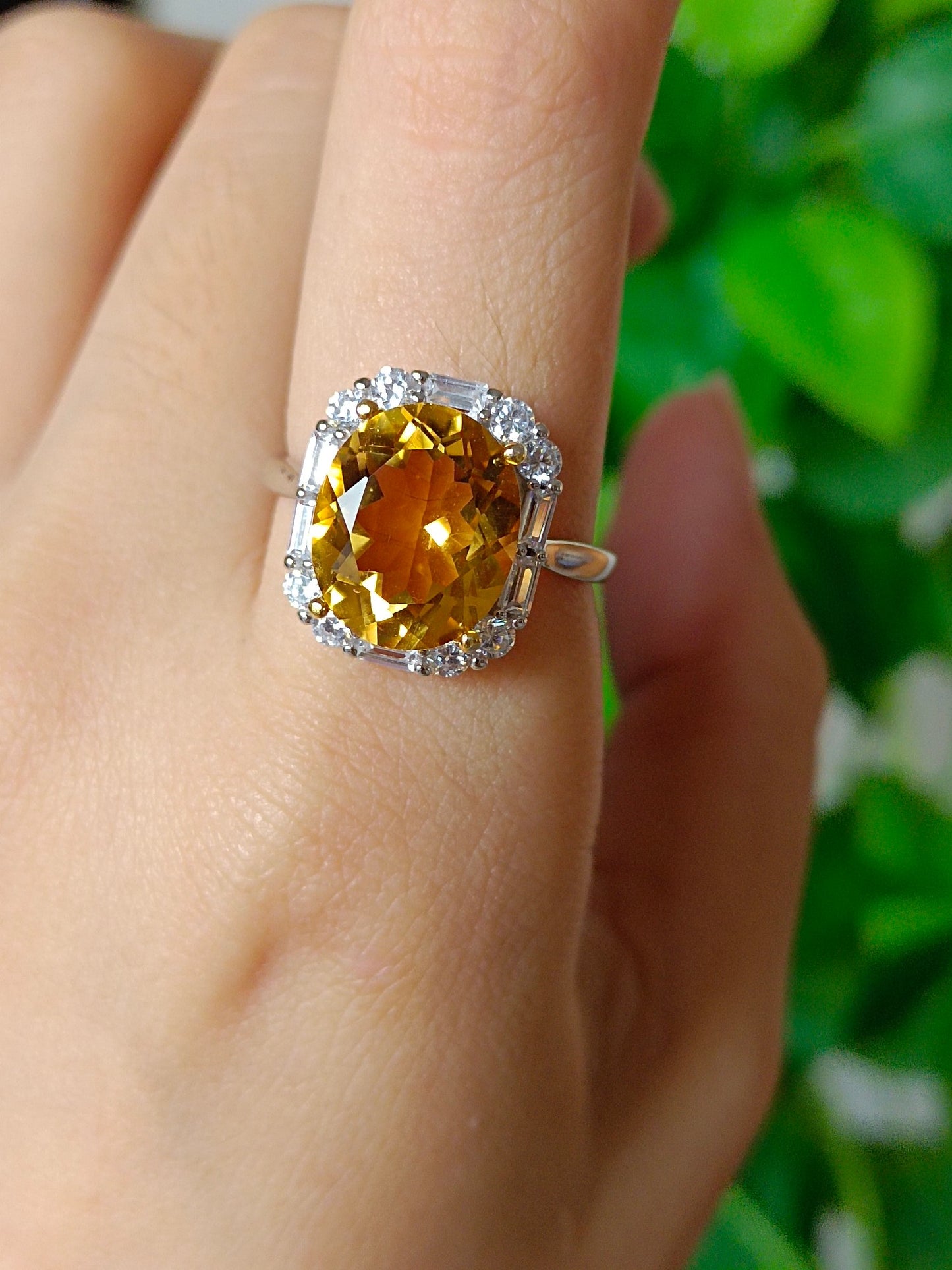 Luxurious Natural Yellow Citrine Square Ring - Exquisite Jewelry