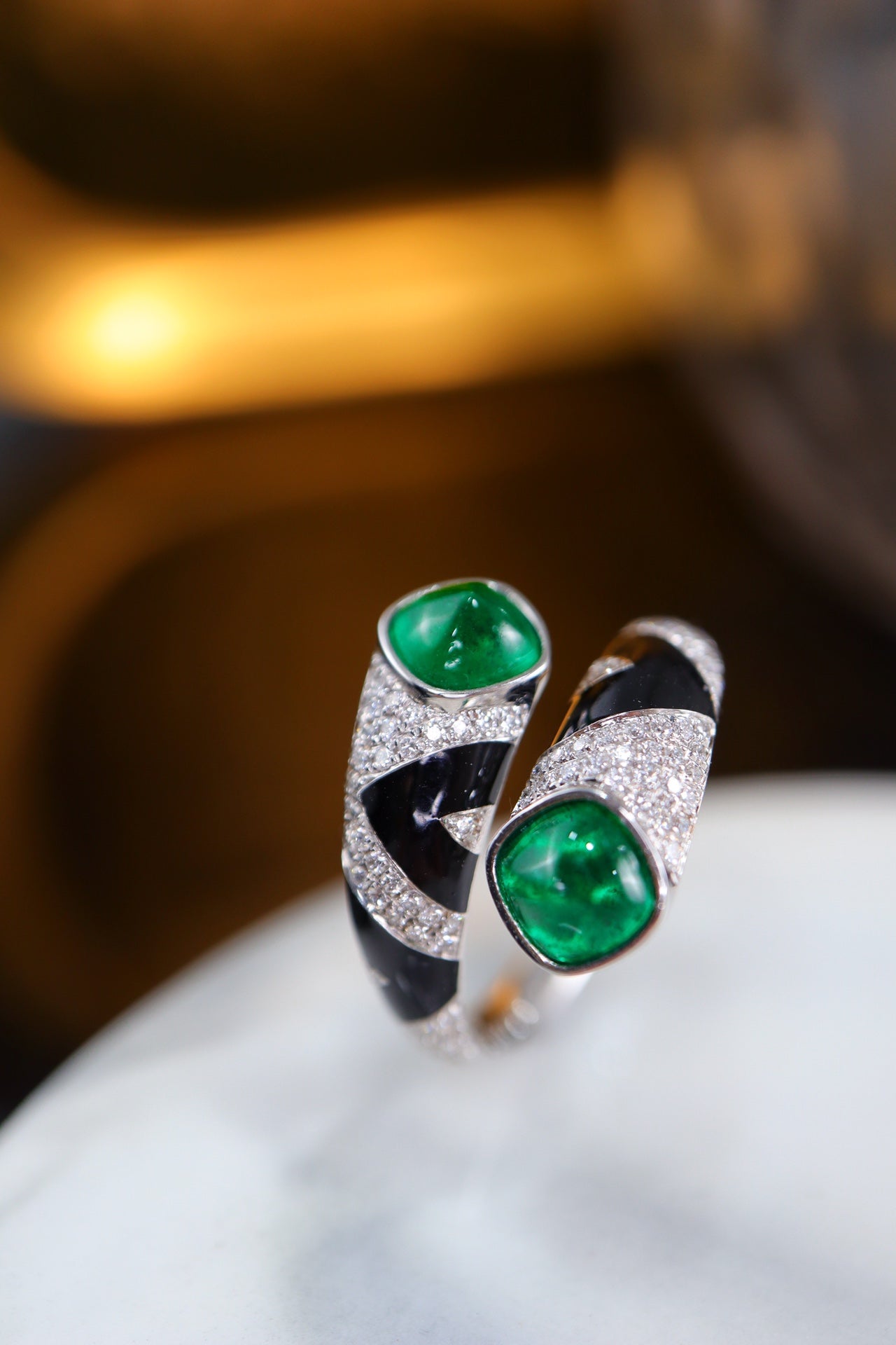 Artdeco Vintage Chic Light Luxury Emerald Sugar Tower Bague - Bijoux Gem