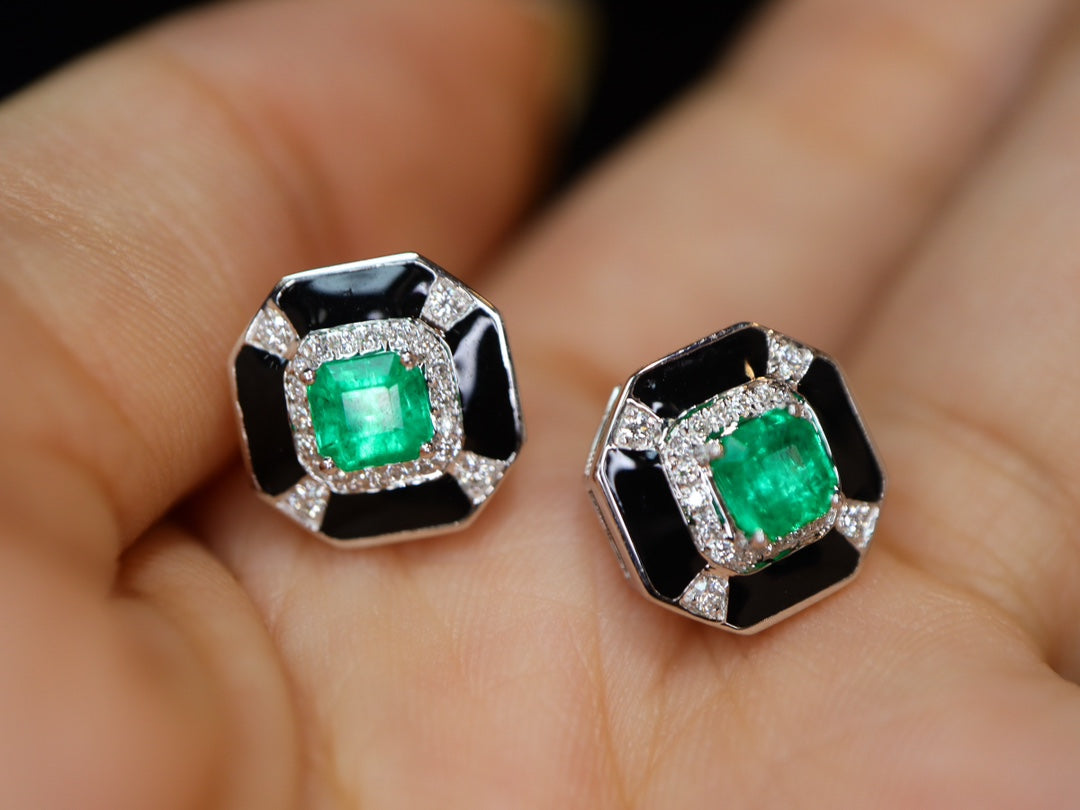 Subang Panjshir Emerald Stud - Barang Kemas Mewah dan Serbaguna