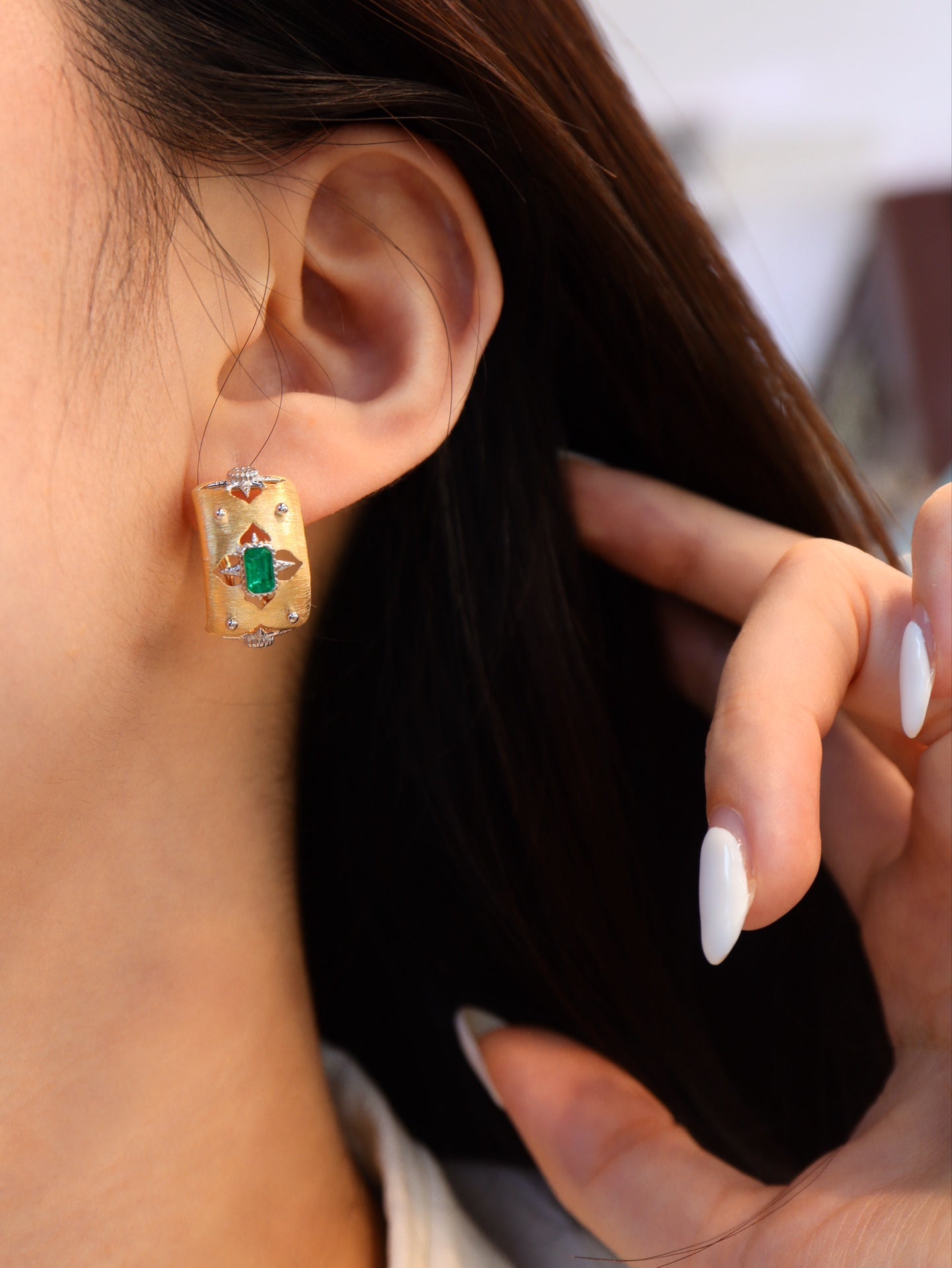 Buccellati Tarzı Zümrüt Kulak Klipsi Takı