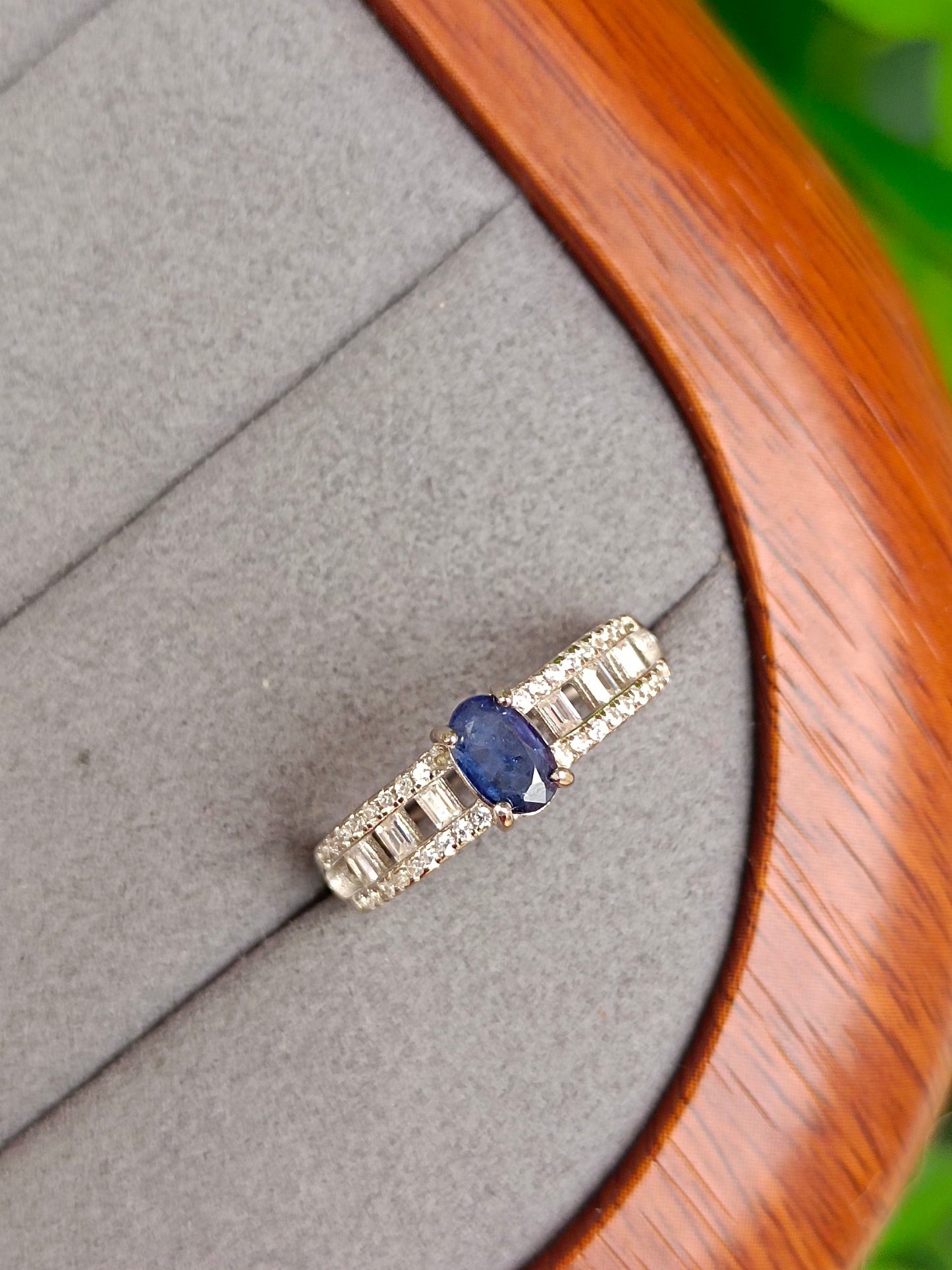 Naturlig safirring i S925 sølv - Elegante og trendy smykker