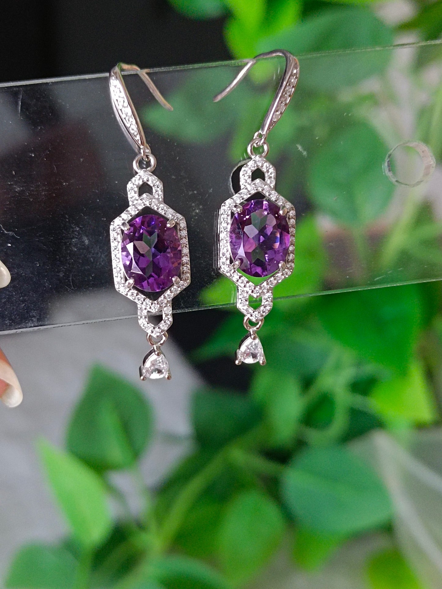 Boucles d'oreilles élégantes en améthyste naturelle – Une touche d'enchantement pour votre collection de bijoux.