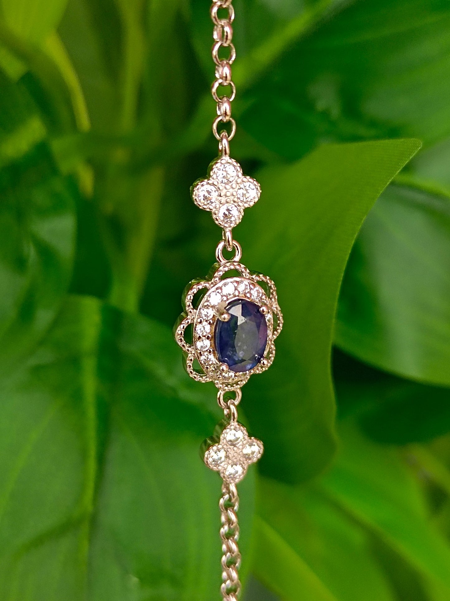 Elegante natuurlijke saffierarmband in S925 zilver - een must-have sieraad
