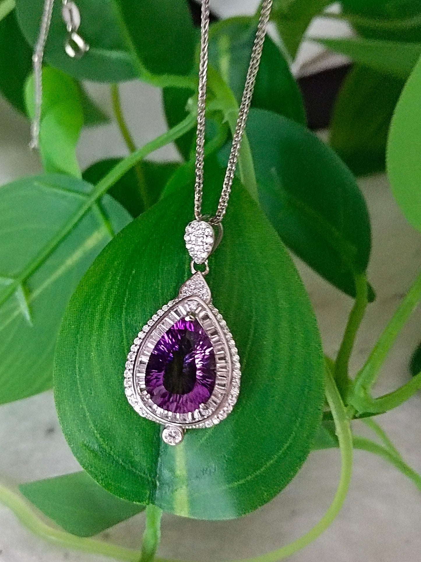 Natural Amethyst Drop Pendant - Exquisite Jewelry for Elegance