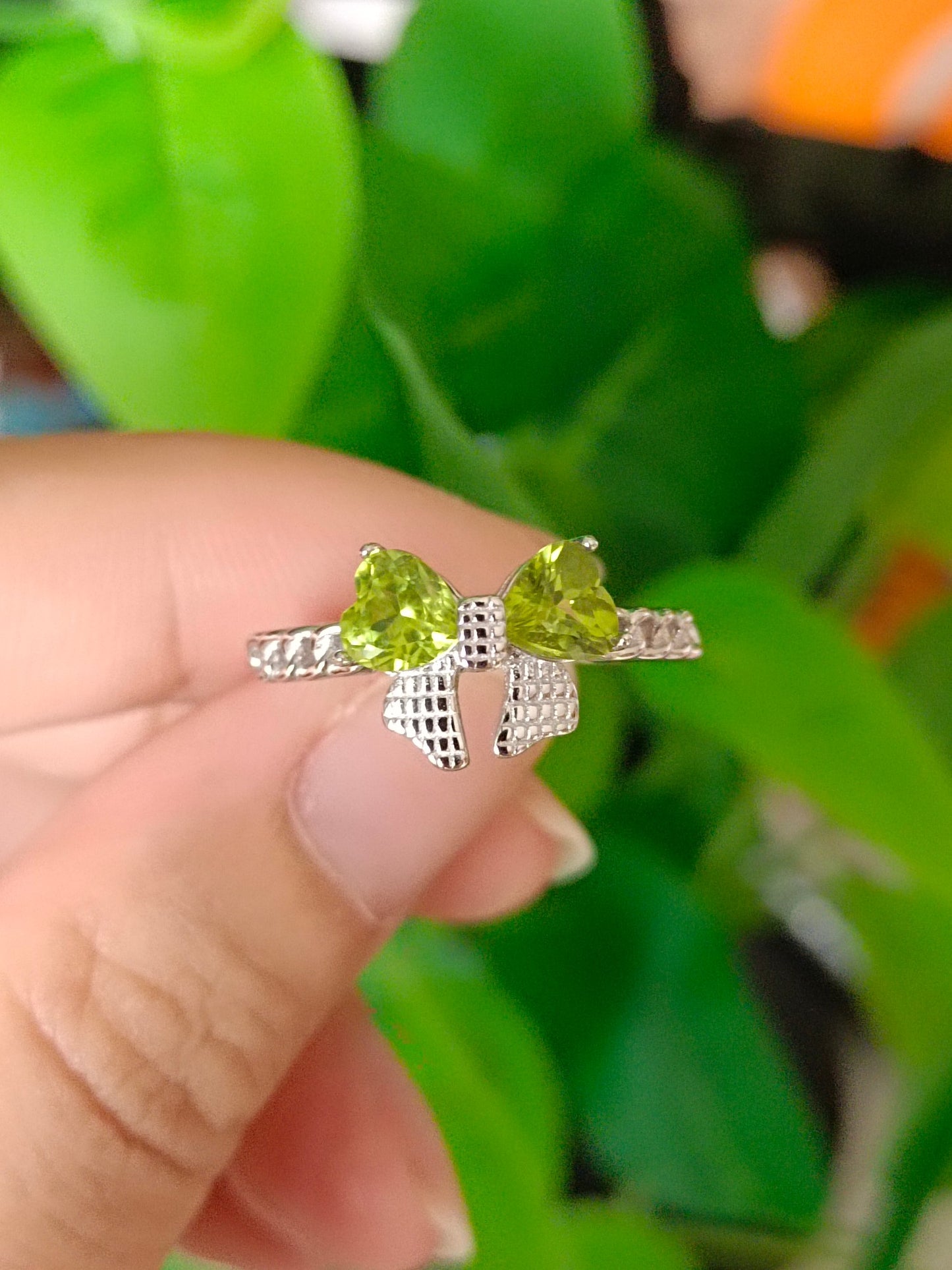 Inel natural Peridot Heart Bowknot - Bijuterii pentru vitalitate vibrantă