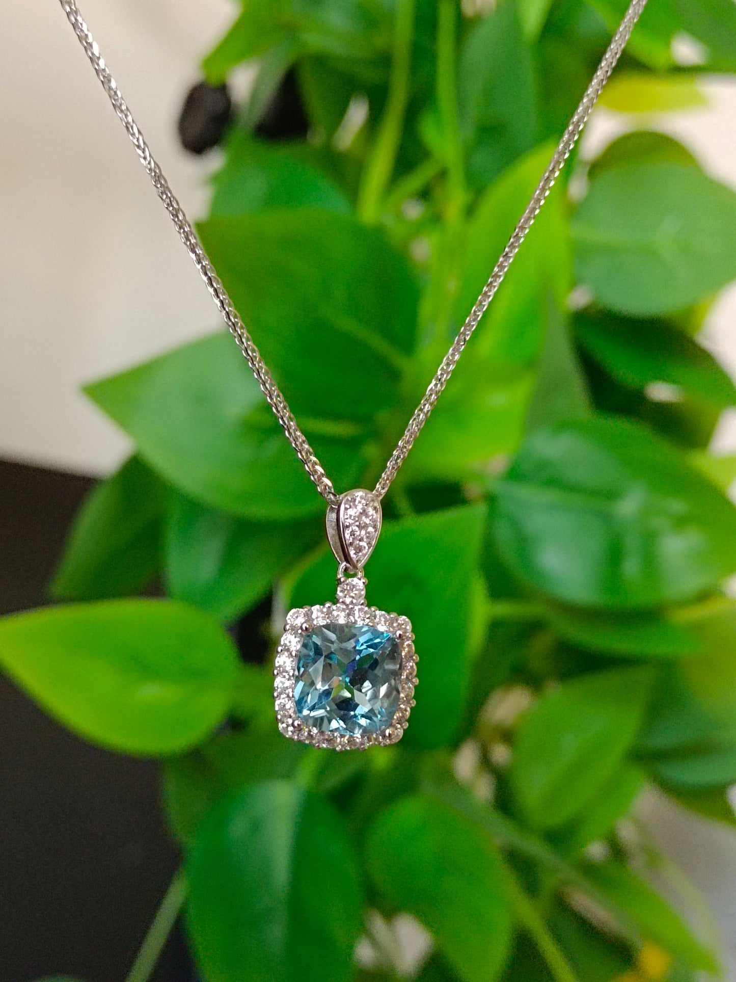 Exquisite Natural Swiss Blue Topaz Pendant - A Jewelry Must-Have