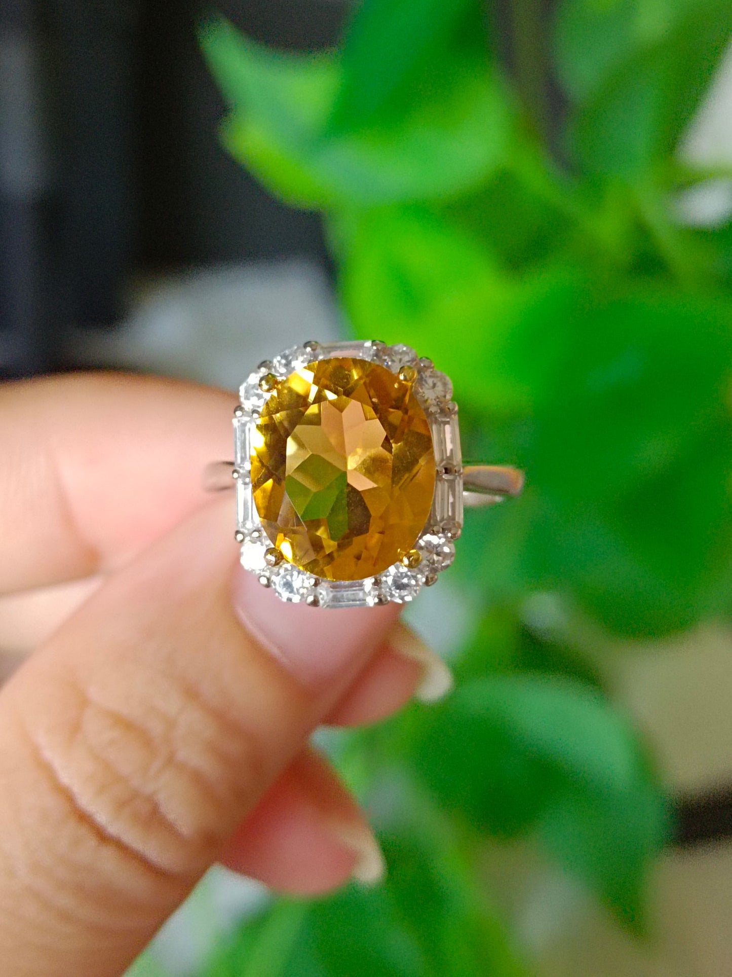 Luxurious Natural Yellow Citrine Square Ring - Exquisite Jewelry