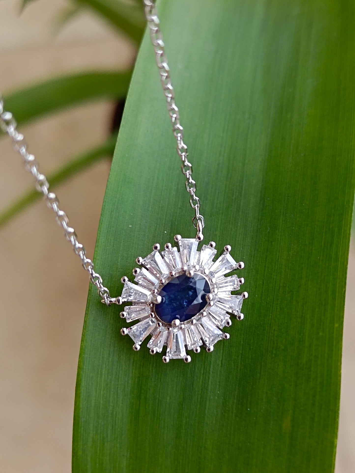Pendentif mauvais œil en saphir naturel exquis - Bijoux fabriqués à la main