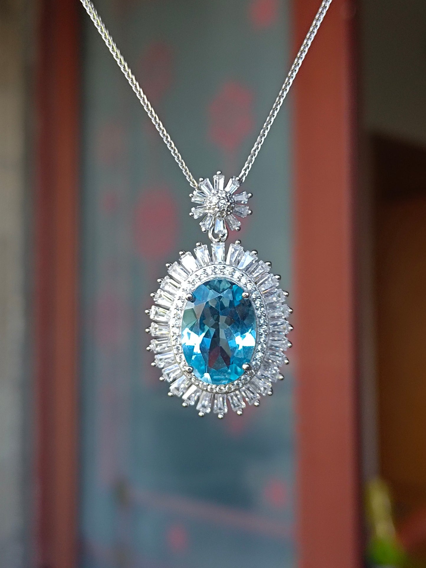 Prachtige natuurlijke Zwitserse blauwe topaas hanger sieraden