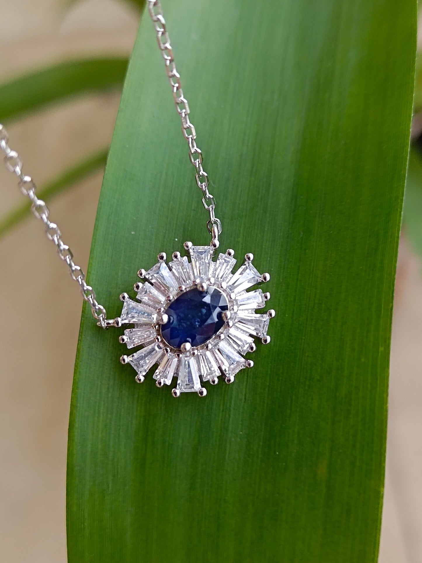 Pendentif mauvais œil en saphir naturel exquis - Bijoux fabriqués à la main
