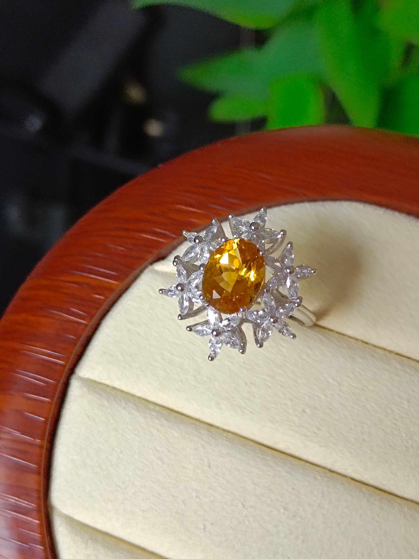 Lussuoso anello con citrino giallo naturale - Gioielli squisiti