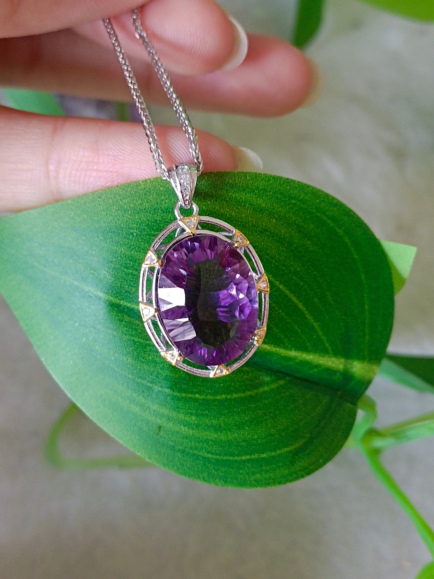 Luxurious Natural Amethyst Pendant - Elegant Jewelry for Confident You