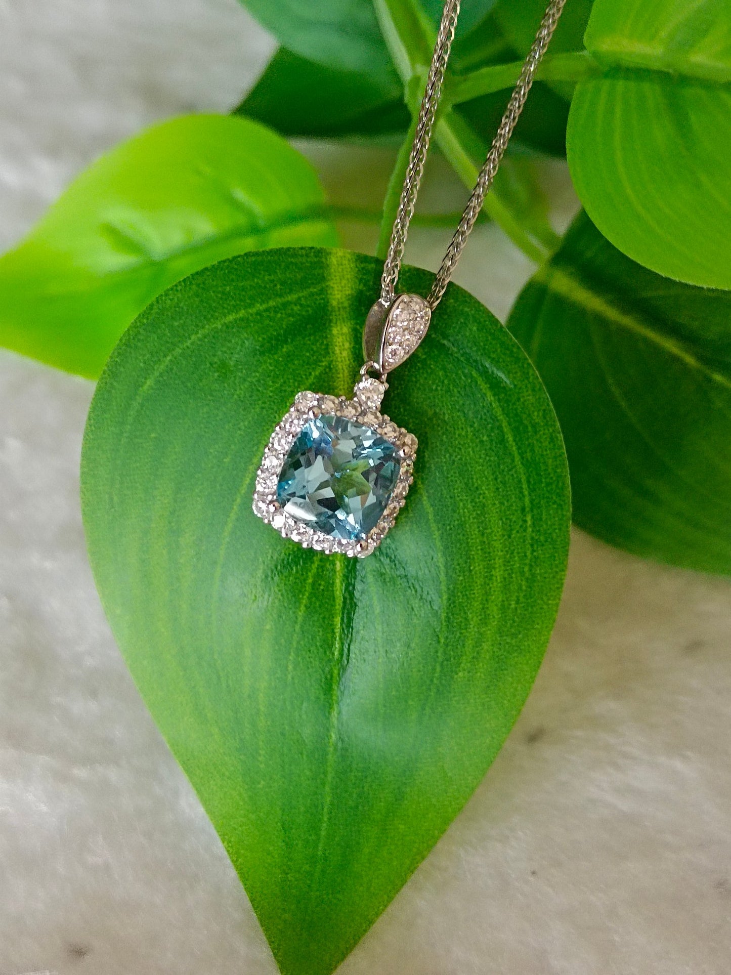 Exquisite Natural Swiss Blue Topaz Pendant - A Jewelry Must-Have