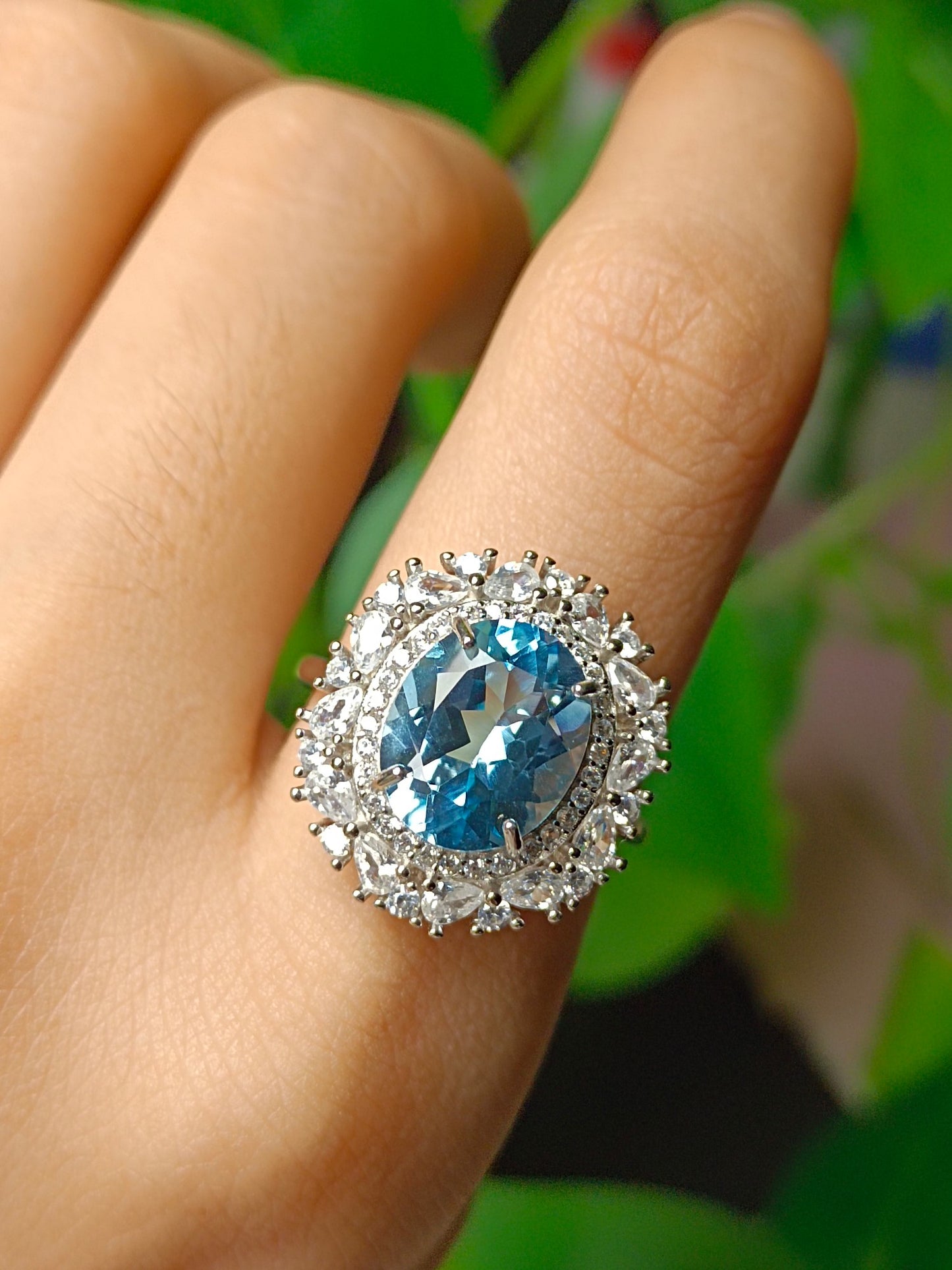 Natural Topaz Ring - A Symbol of Pure Friendship and Love in Jewelry