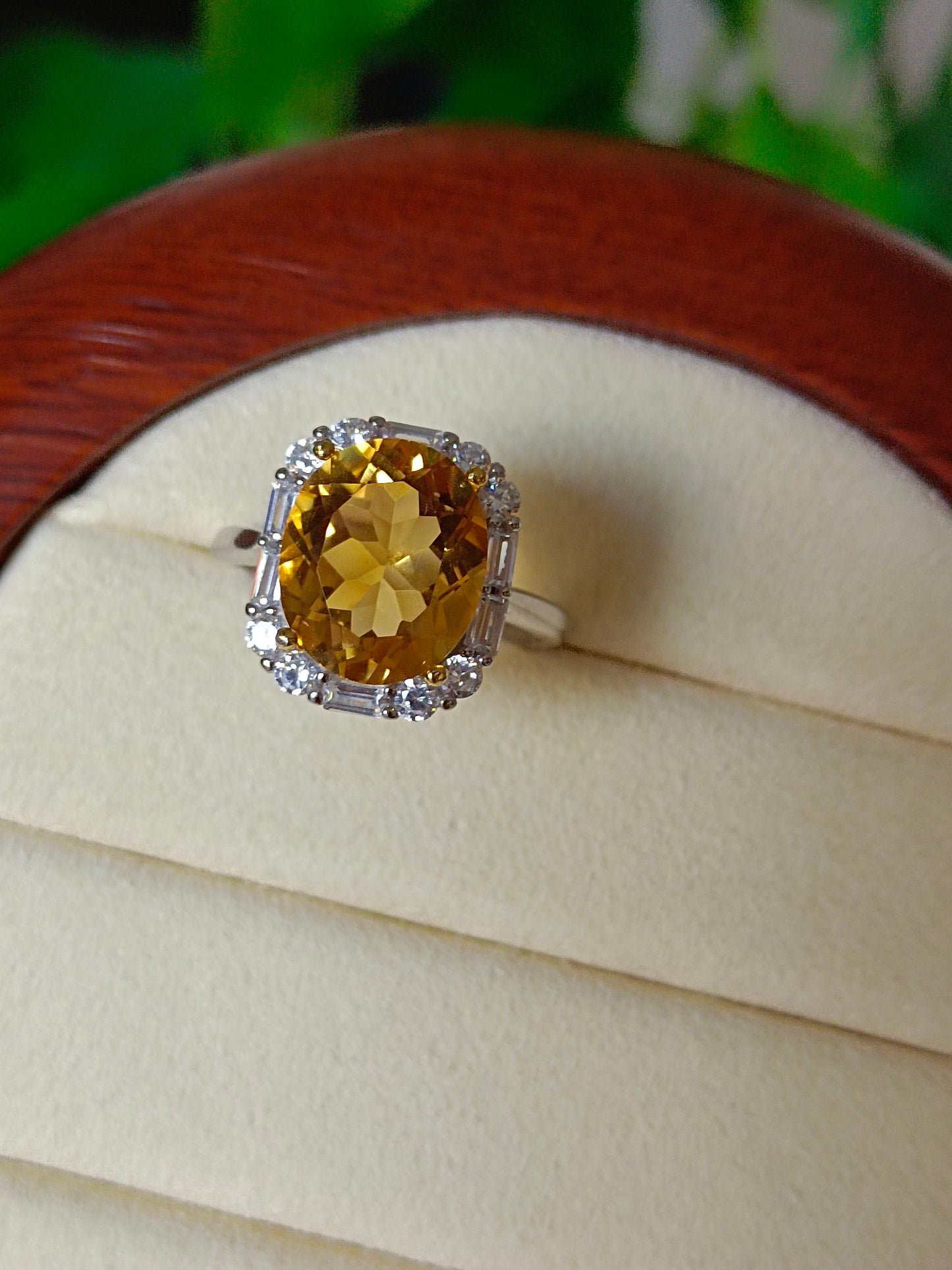 Luxurious Natural Yellow Citrine Square Ring - Exquisite Jewelry