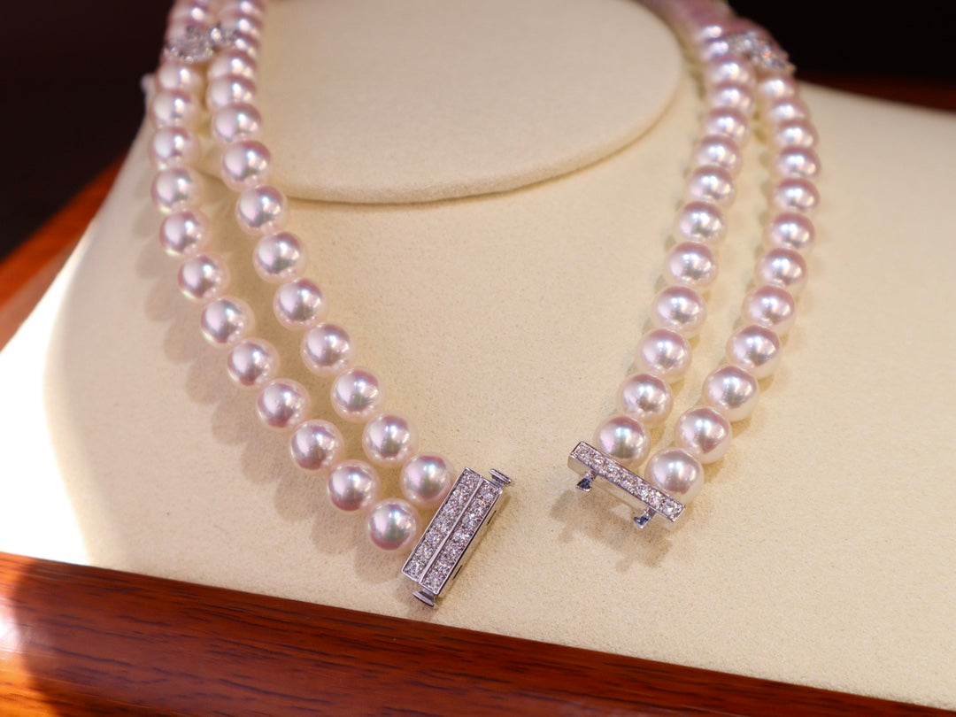 Luxury High-End Jewelry: Heavenly Pearl and Emerald Evening Dress Chain