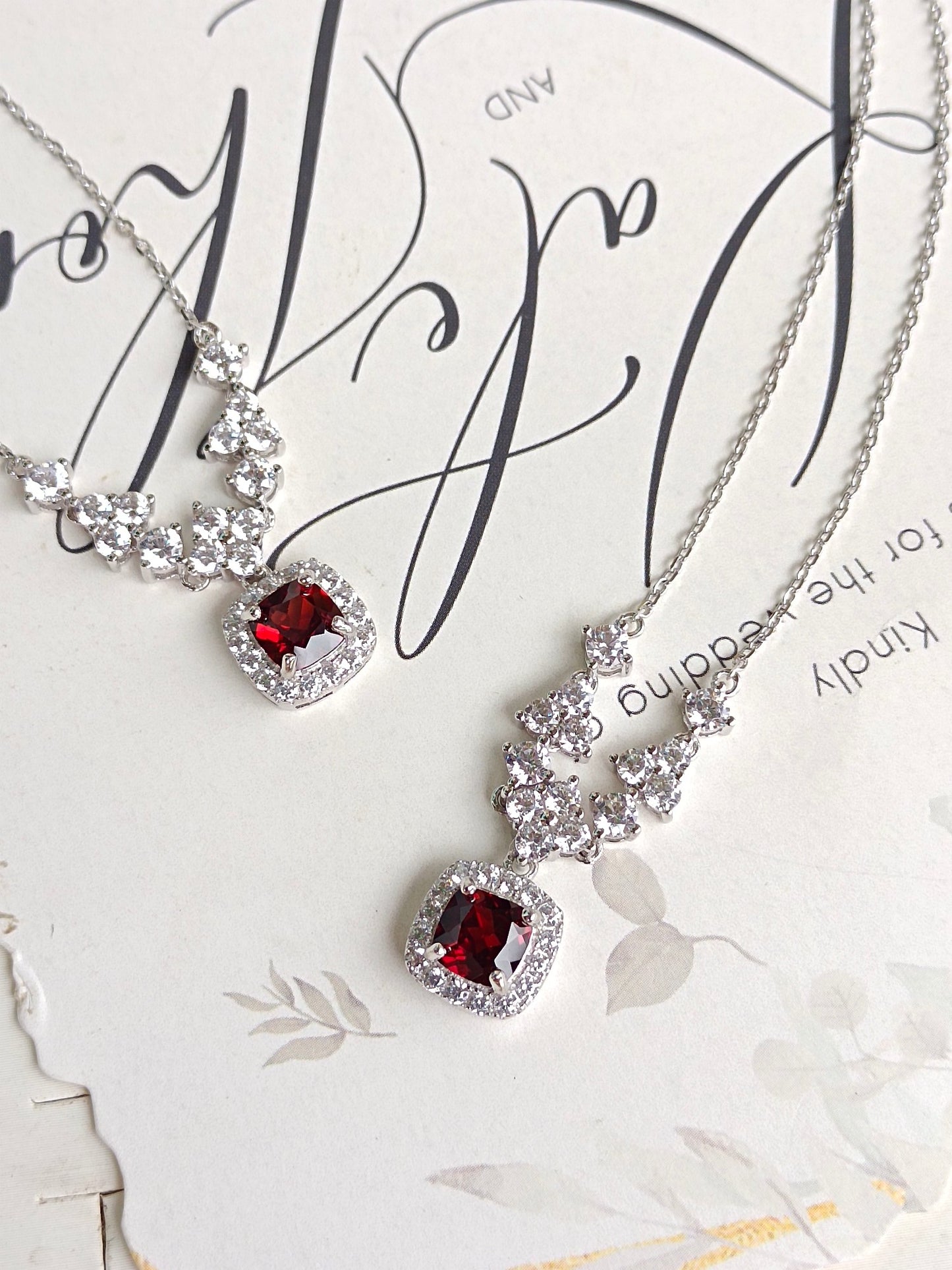 絶妙な手作りジュエリー コレクション