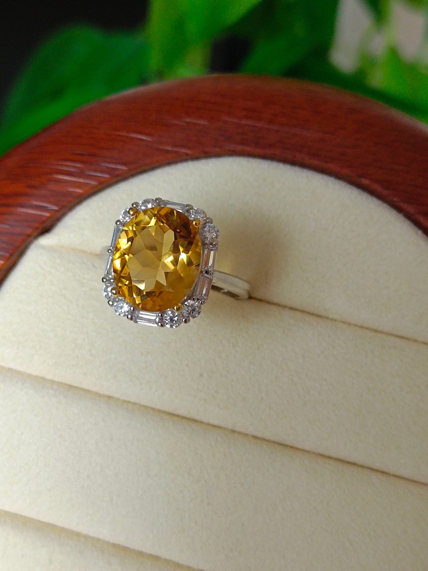 Luxurious Natural Yellow Citrine Square Ring - Exquisite Jewelry