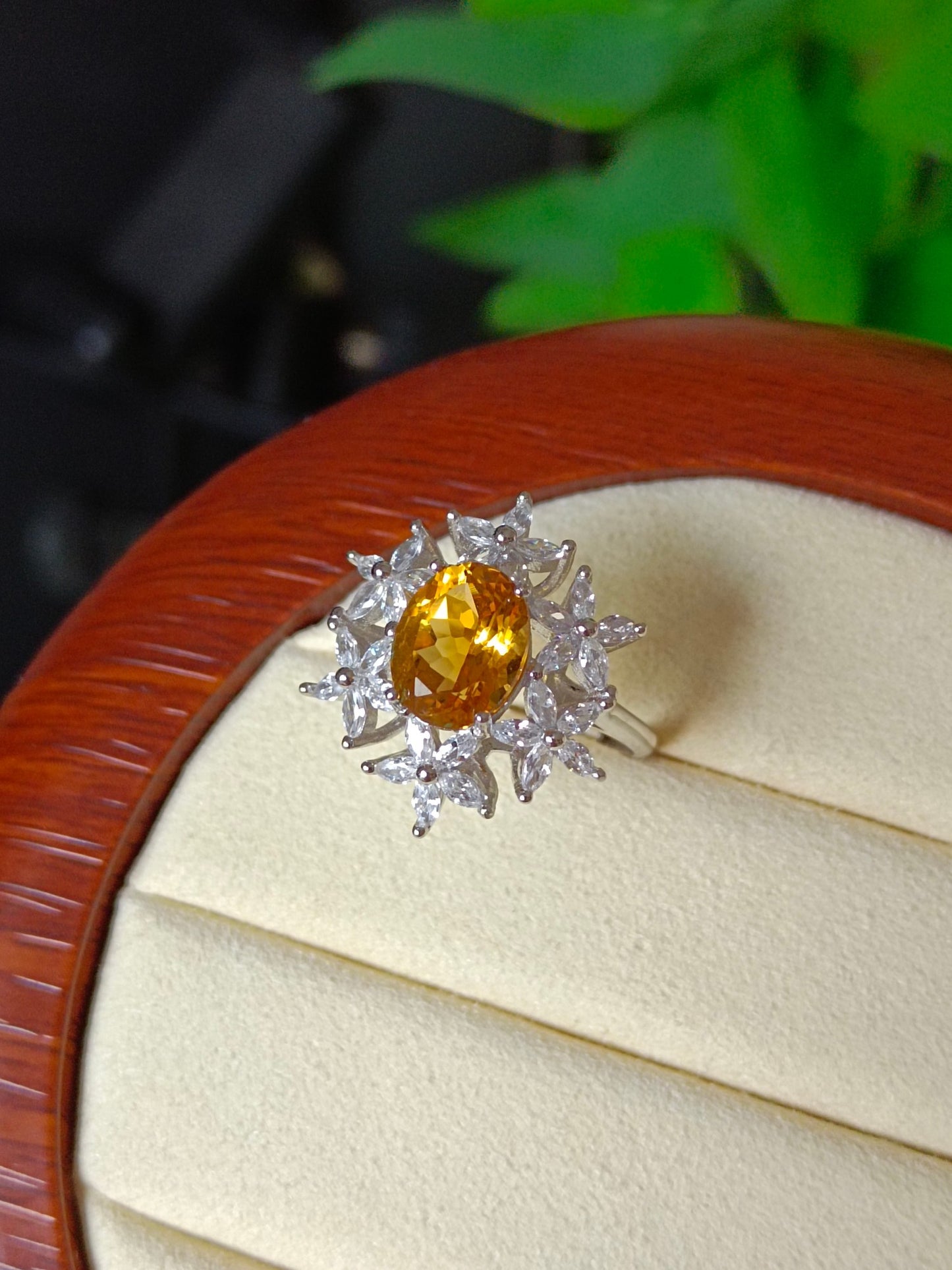 Lussuoso anello con citrino giallo naturale - Gioielli squisiti