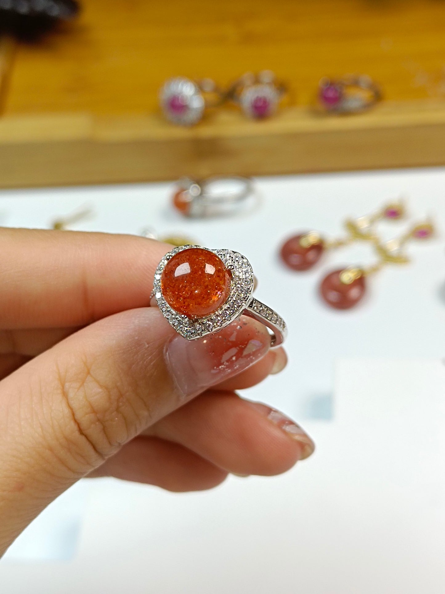 S925 Silver Embedded Golden Sun Ring - Fasjonable minimalistiske smykker for kvinner
